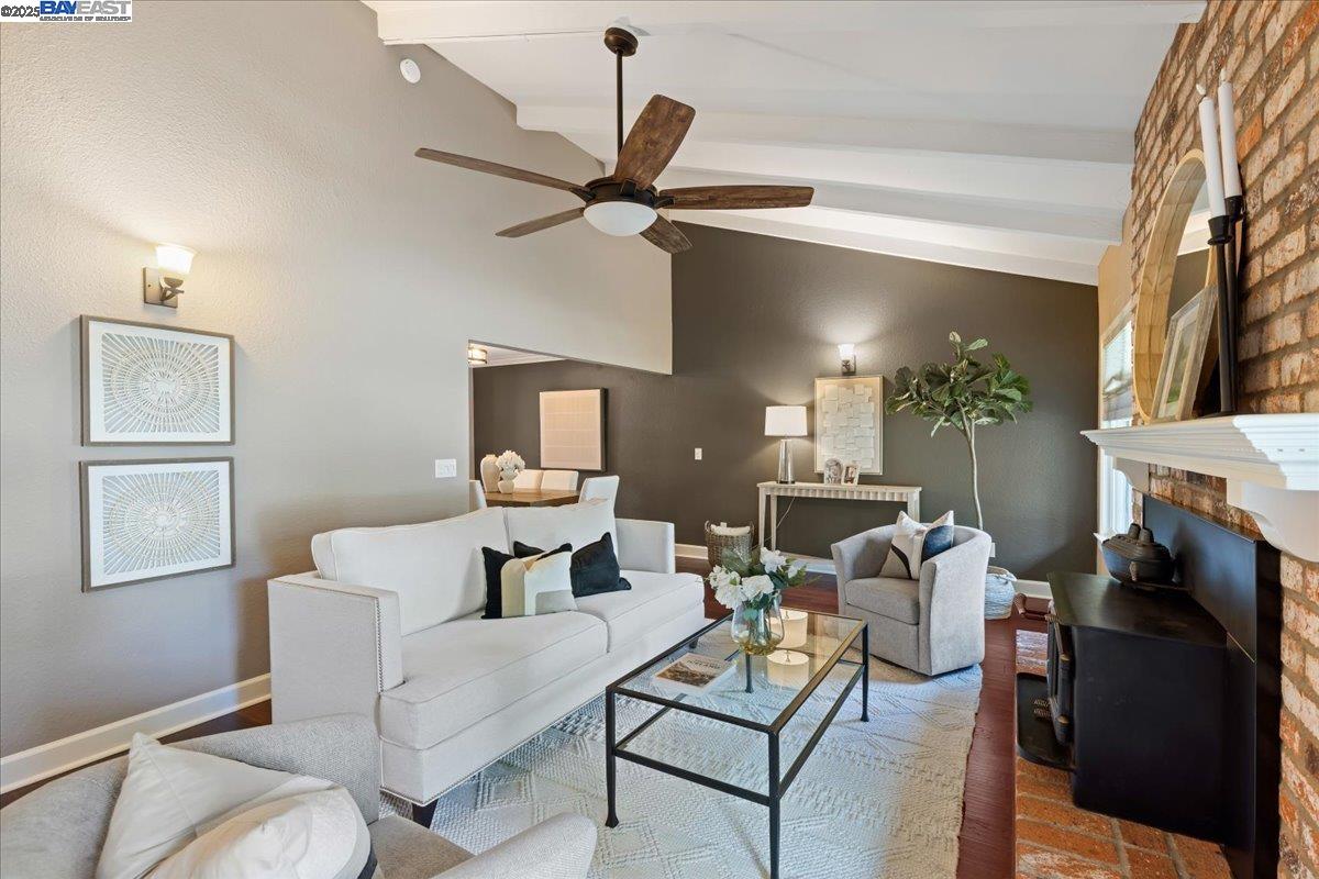 Detail Gallery Image 3 of 54 For 1766 Risdon Rd, Concord,  CA 94518 - 4 Beds | 2/1 Baths