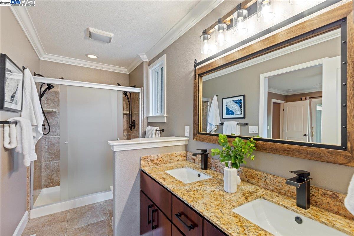 Detail Gallery Image 27 of 54 For 1766 Risdon Rd, Concord,  CA 94518 - 4 Beds | 2/1 Baths