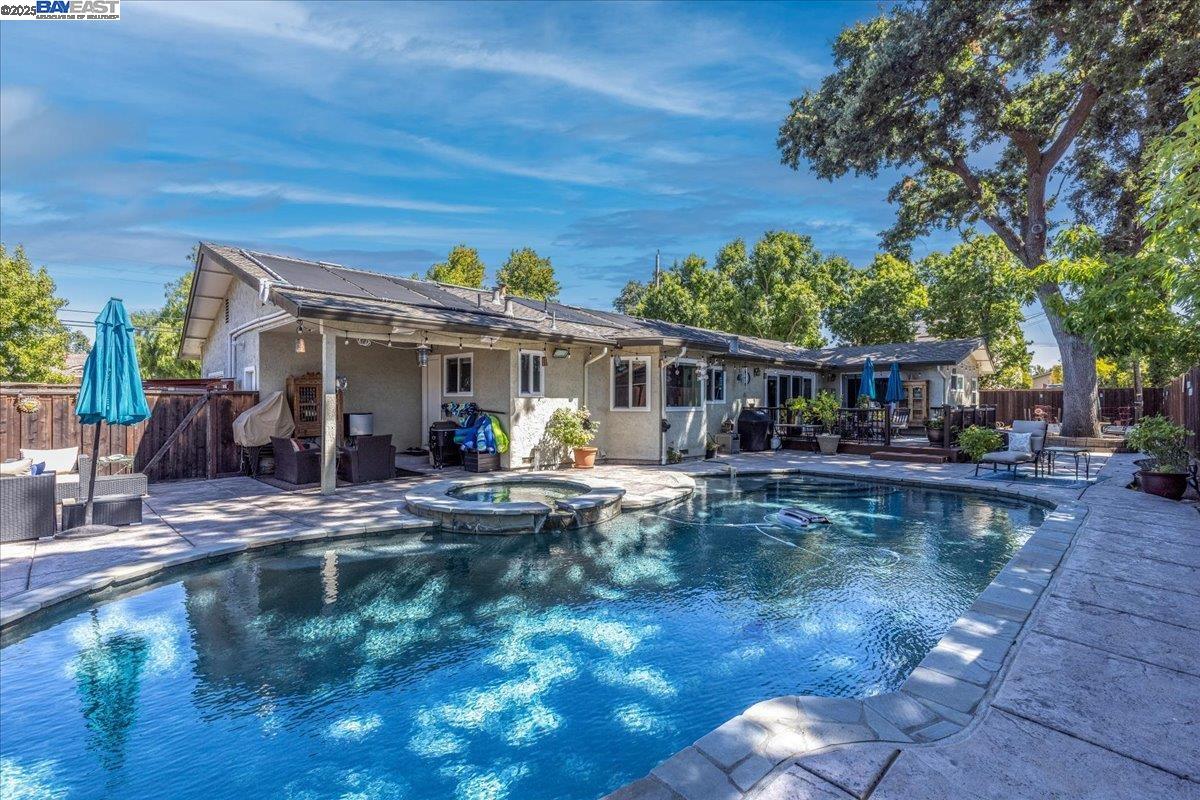 Detail Gallery Image 34 of 54 For 1766 Risdon Rd, Concord,  CA 94518 - 4 Beds | 2/1 Baths