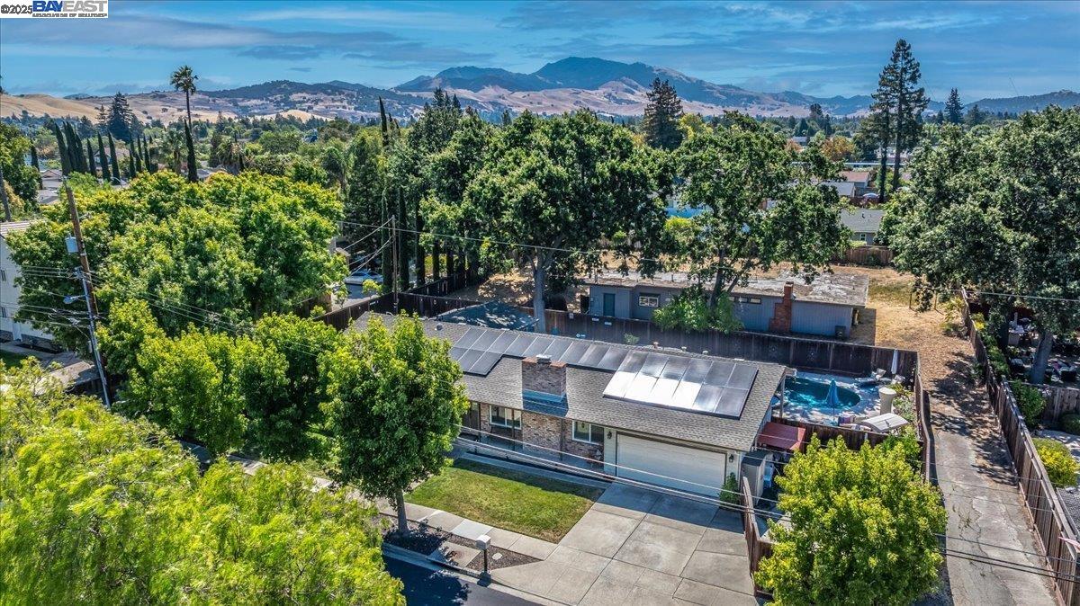 Detail Gallery Image 41 of 54 For 1766 Risdon Rd, Concord,  CA 94518 - 4 Beds | 2/1 Baths