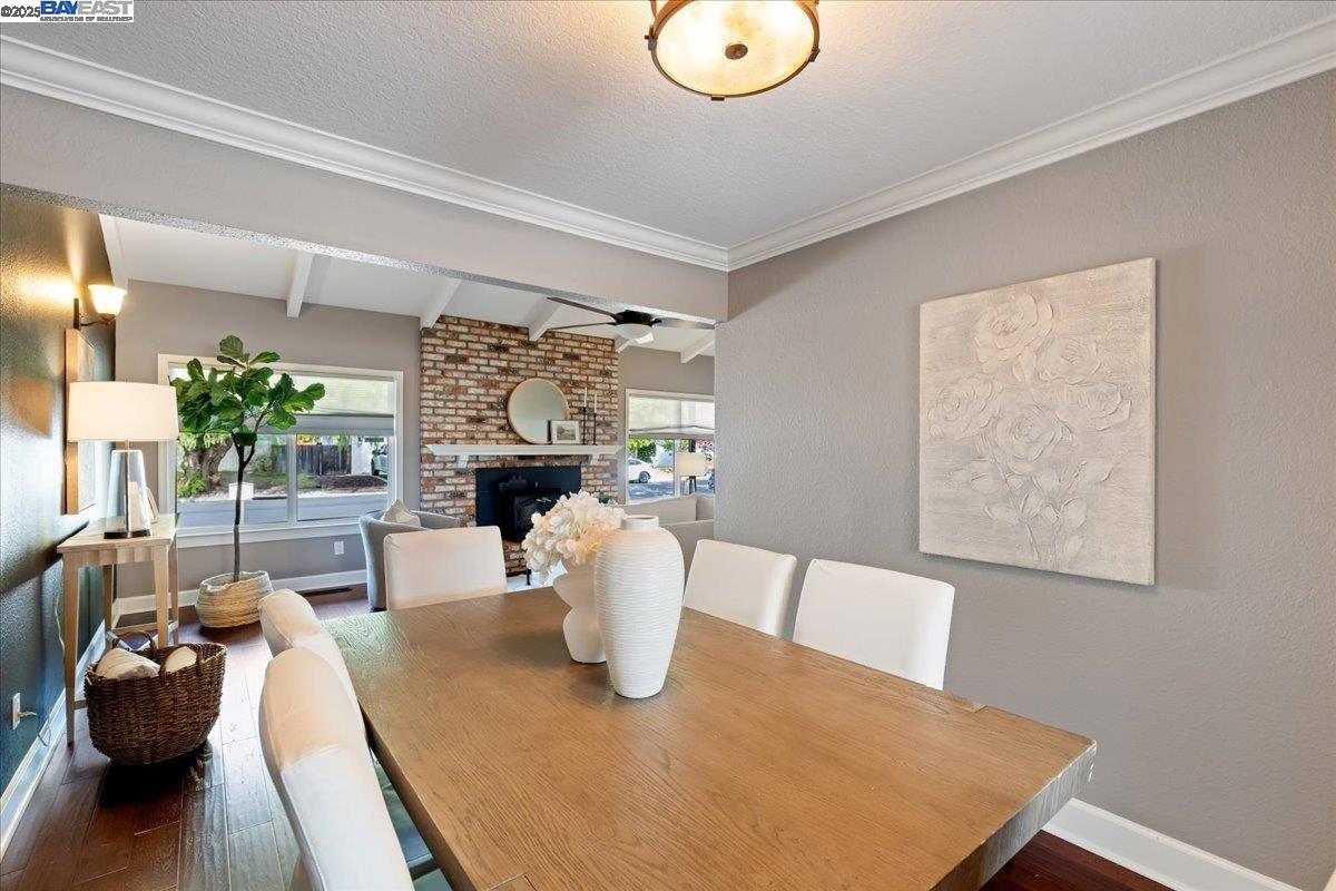 Detail Gallery Image 6 of 54 For 1766 Risdon Rd, Concord,  CA 94518 - 4 Beds | 2/1 Baths