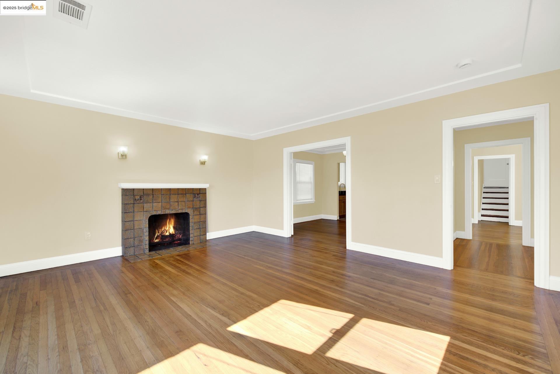 Detail Gallery Image 4 of 60 For 640 11th St, Richmond,  CA 94801 - 5 Beds | 2 Baths