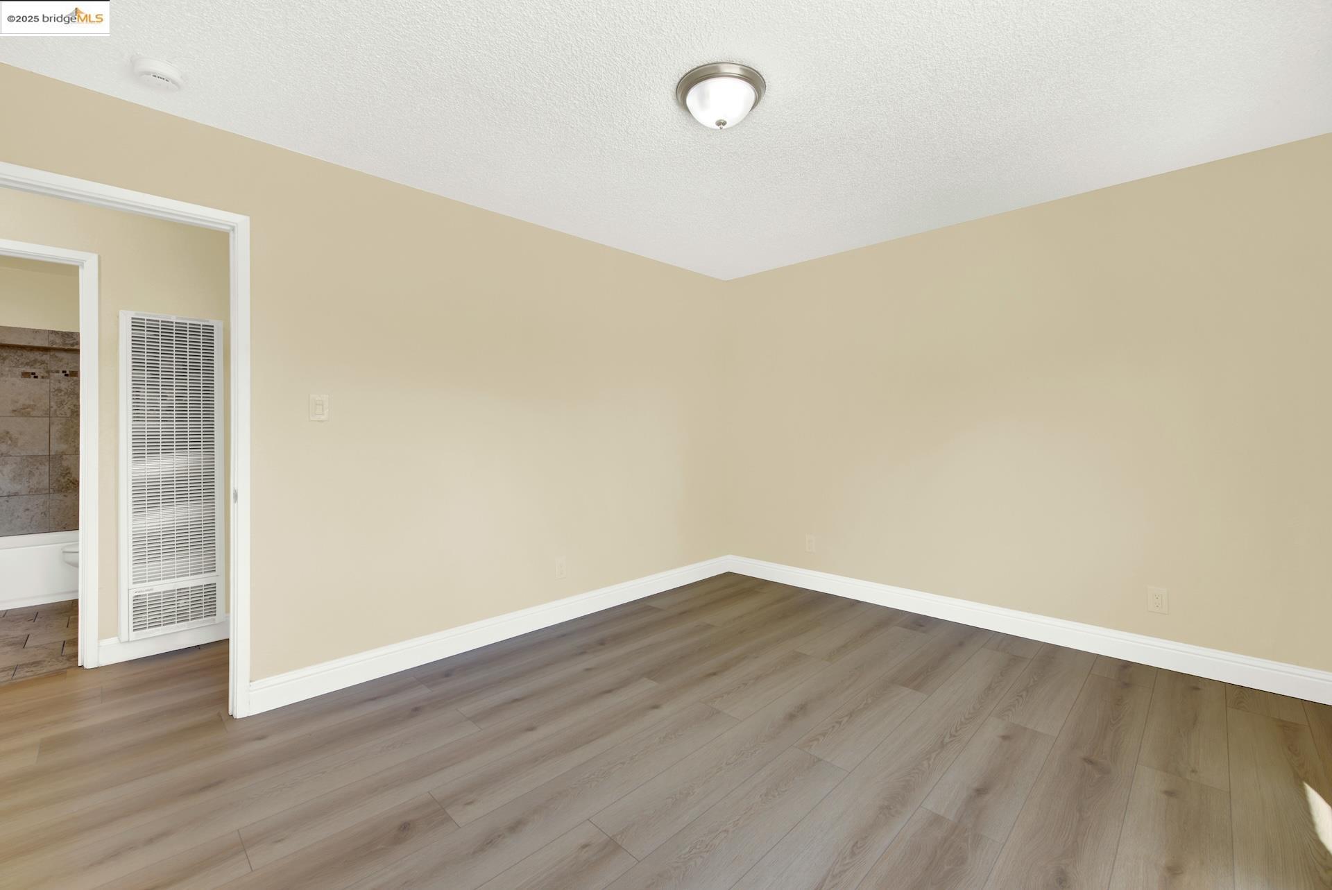 Detail Gallery Image 38 of 60 For 640 11th St, Richmond,  CA 94801 - 5 Beds | 2 Baths