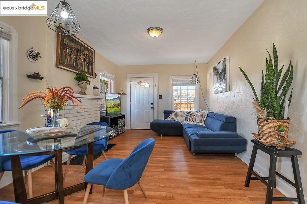 Front Image Thumbnail for EB41117004