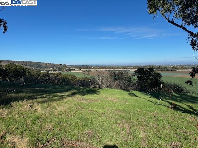 0000 Woodridge Ct, Salinas CA 93908 — photo 2