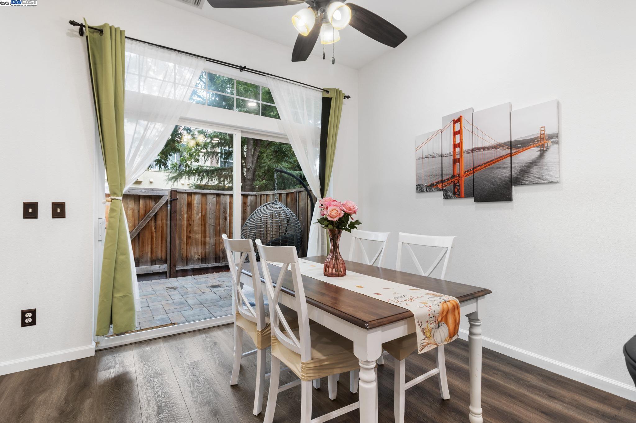 Detail Gallery Image 12 of 36 For 4052 Ghiotti Ct, Pleasanton,  CA 94588 - 2 Beds | 2/1 Baths