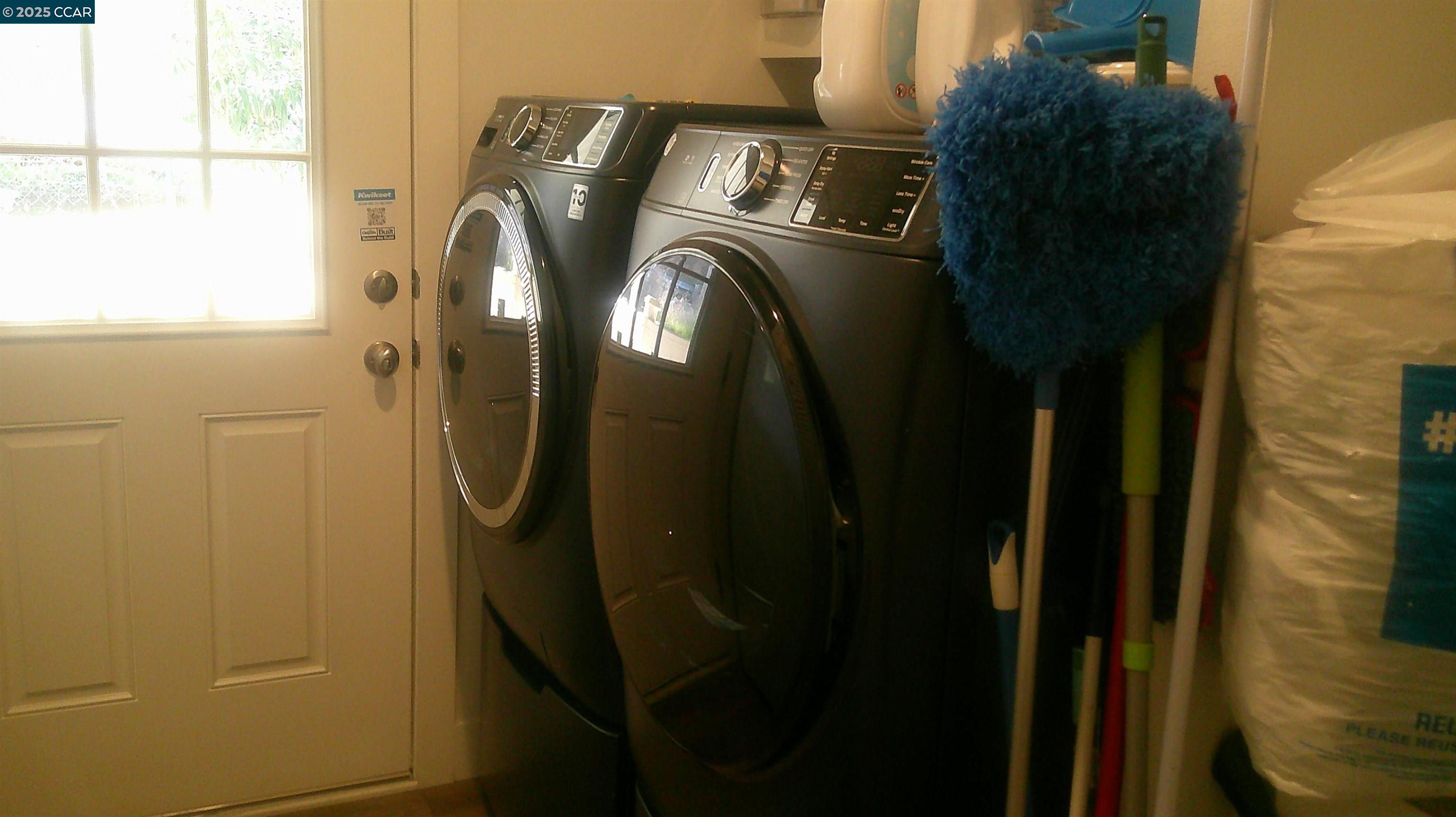 Detail Gallery Image 12 of 26 For 16711 Marsh Creek Rd. #161,  Clayton,  CA 94517 - 4 Beds | 2 Baths