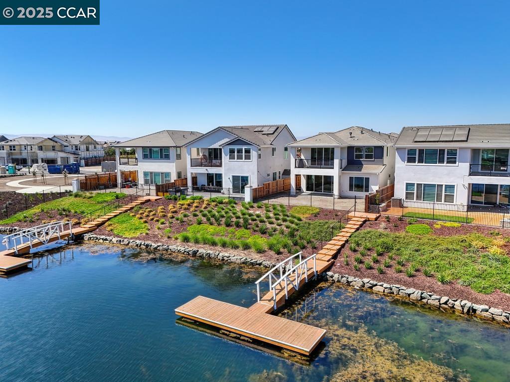 Detail Gallery Image 2 of 54 For 17324 Bushwick Ln, Lathrop,  CA 95330 - 4 Beds | 3 Baths