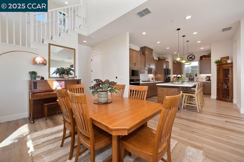 Detail Gallery Image 7 of 54 For 17324 Bushwick Ln, Lathrop,  CA 95330 - 4 Beds | 3 Baths