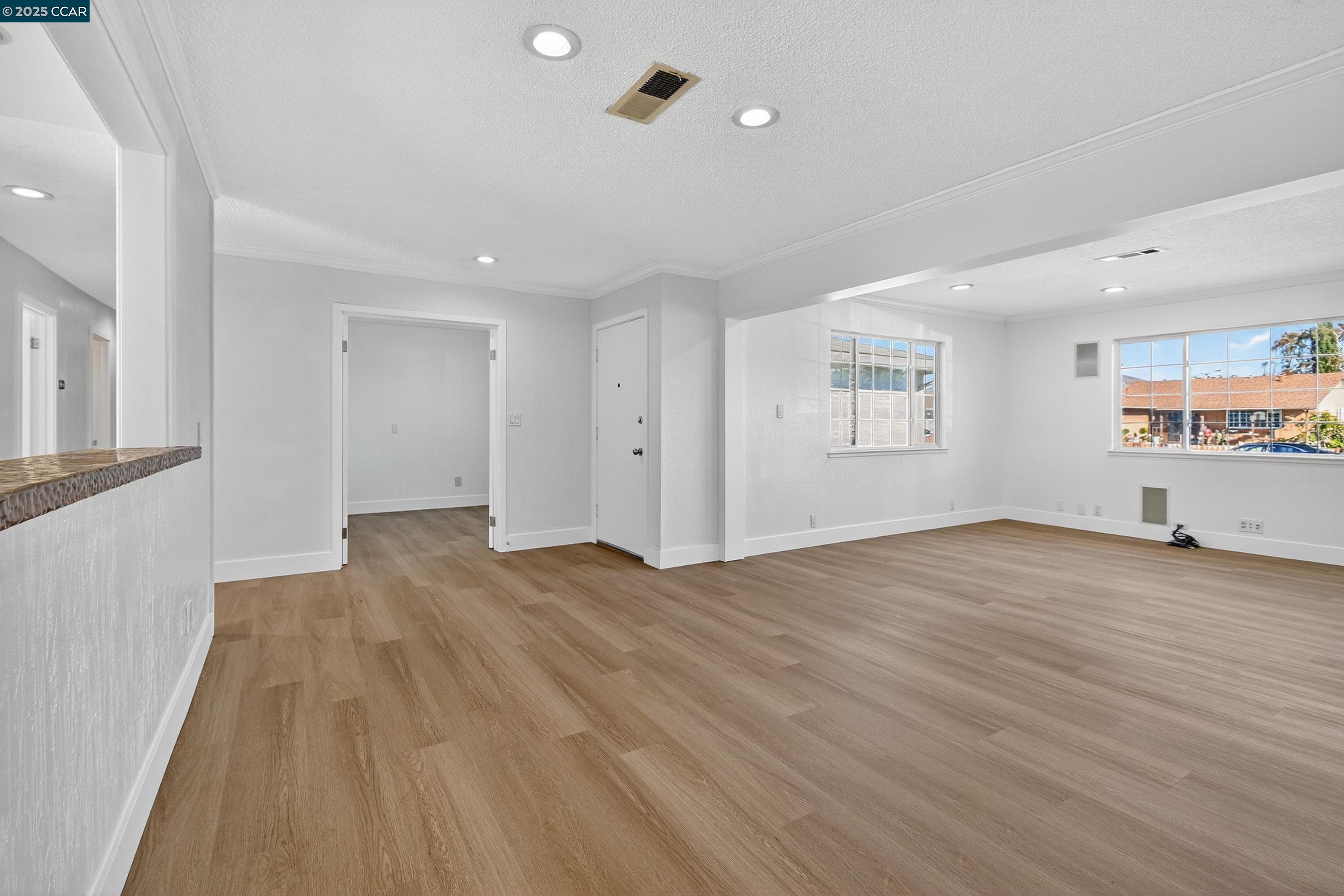 Detail Gallery Image 5 of 41 For 705 Danrose Dr, American Canyon,  CA 94503 - 4 Beds | 2 Baths