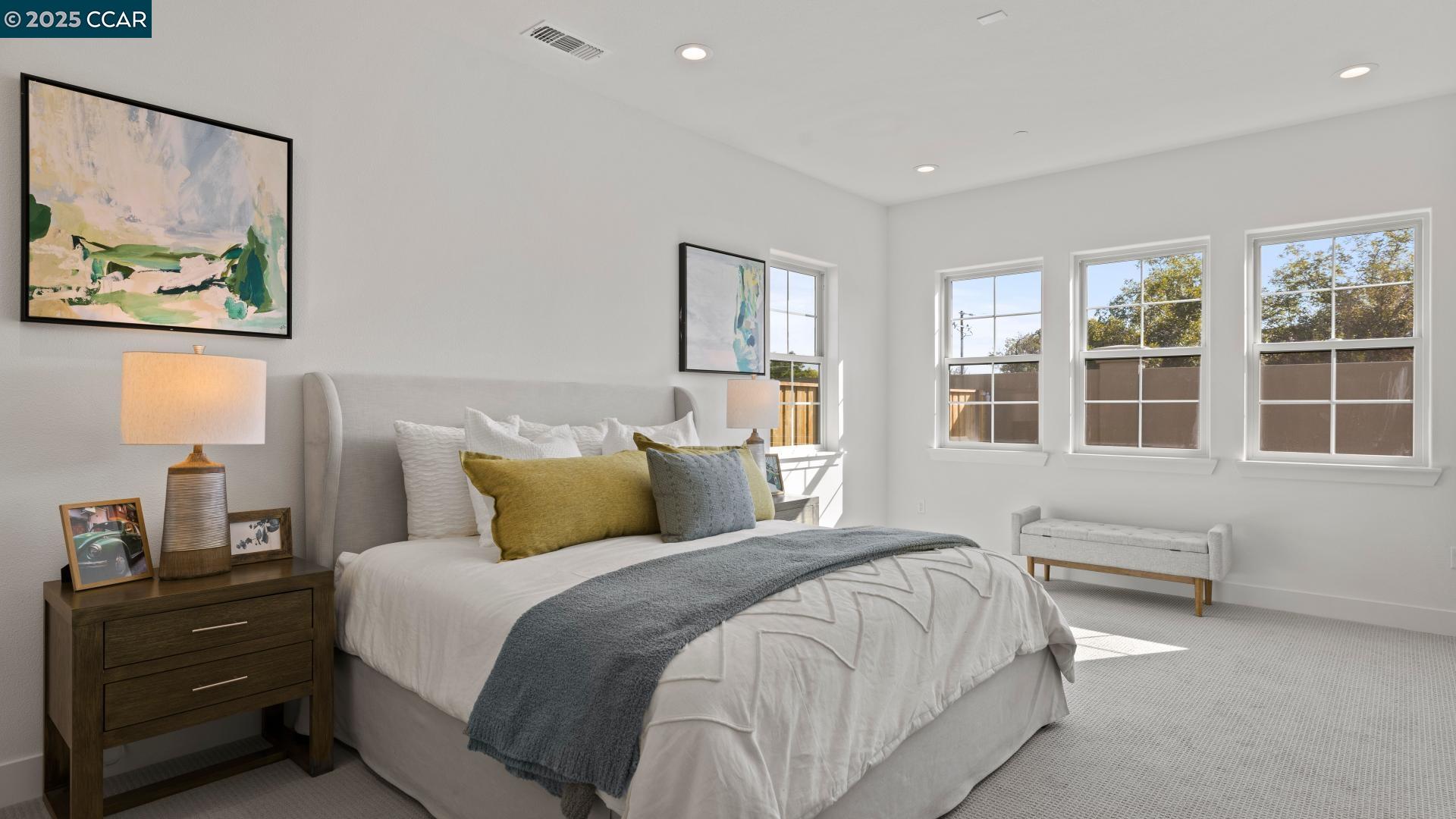 Detail Gallery Image 4 of 28 For 1634 Granite Place, Tracy,  CA 95377 - 2 Beds | 2 Baths