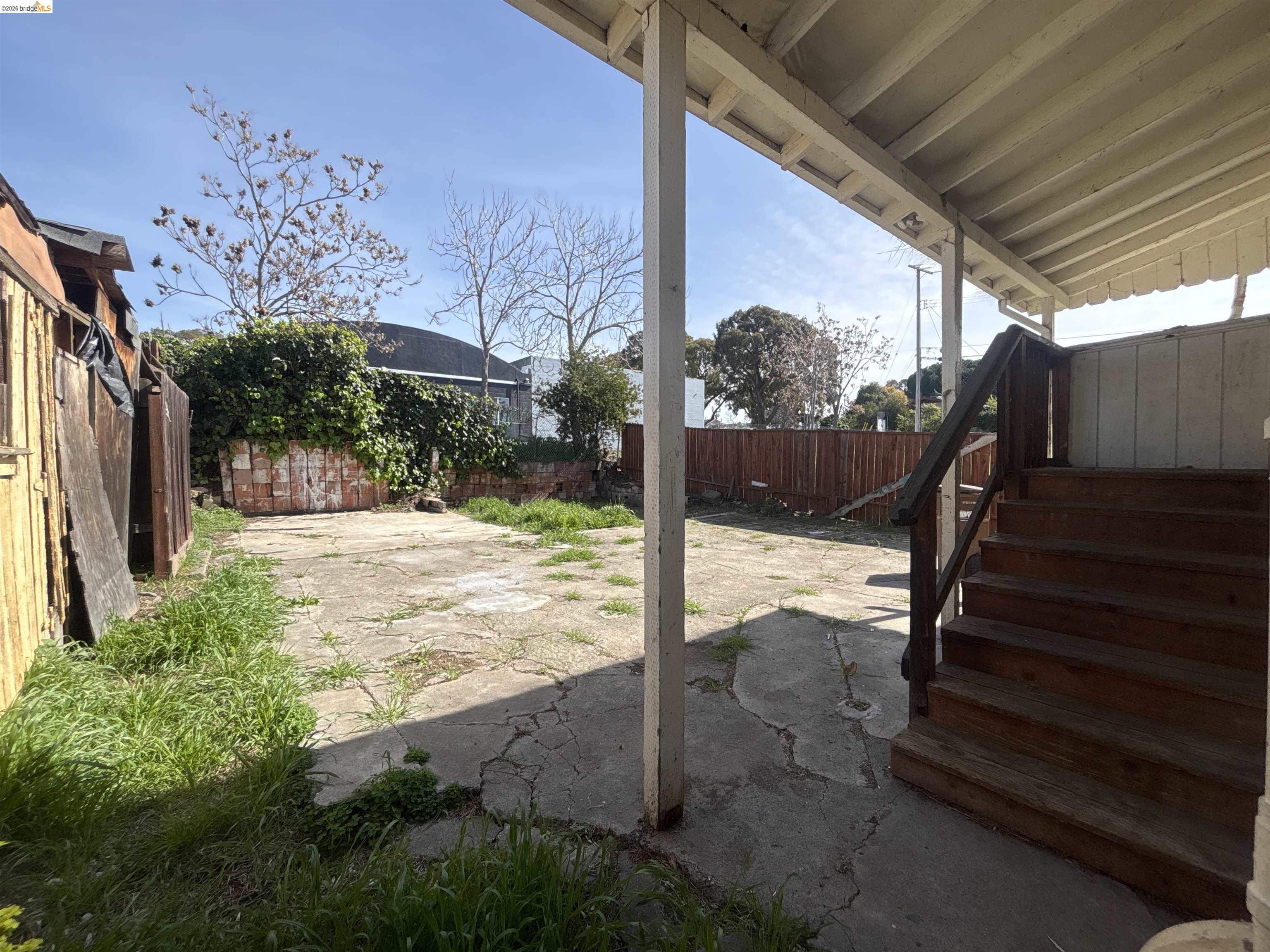 Detail Gallery Image 6 of 6 For 209 J St a,  Antioch,  CA 94509-1129 - 2 Beds | 1 Baths