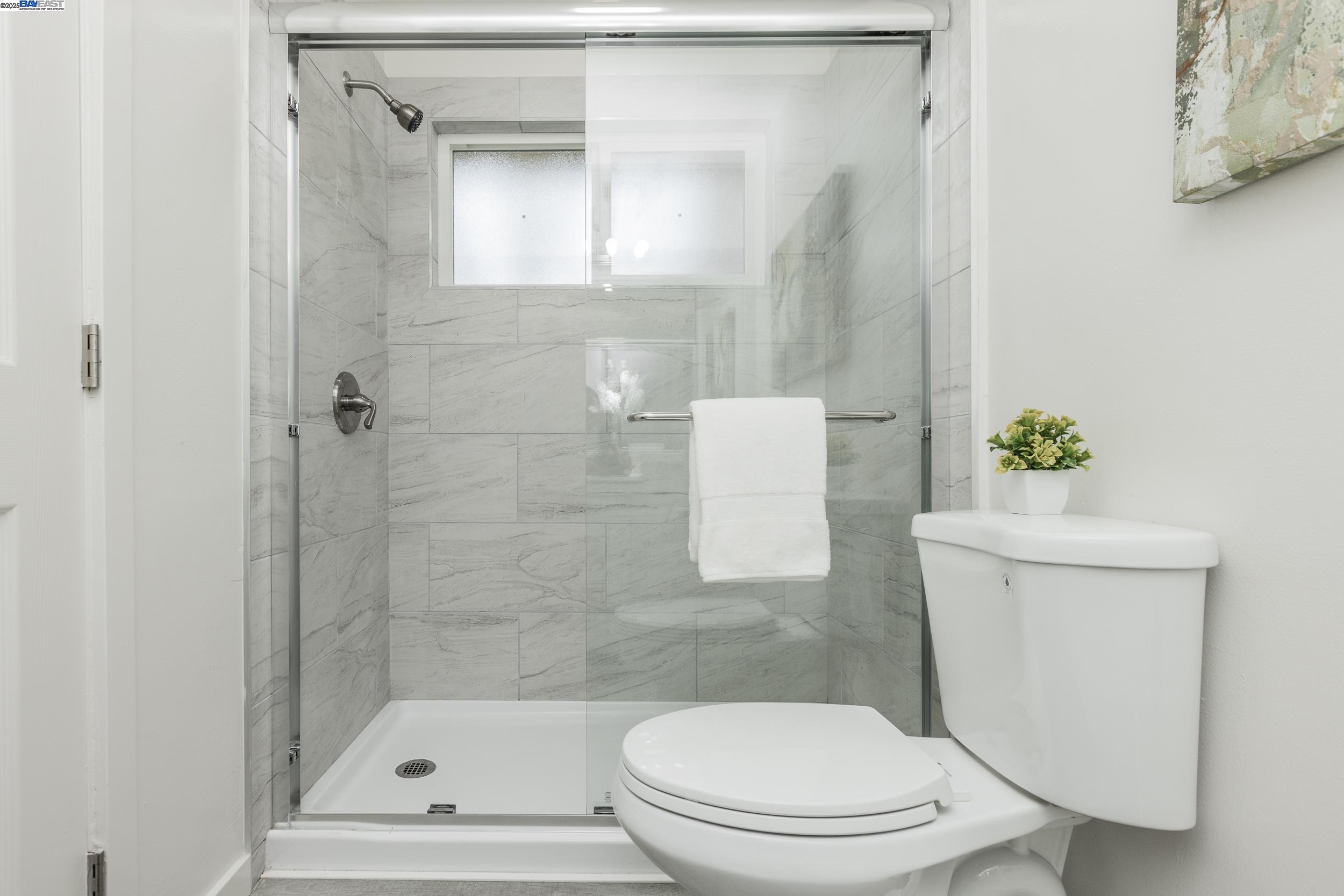 Detail Gallery Image 11 of 25 For 1965 Ascot Dr #6,  Moraga,  CA 94556 - 3 Beds | 2 Baths