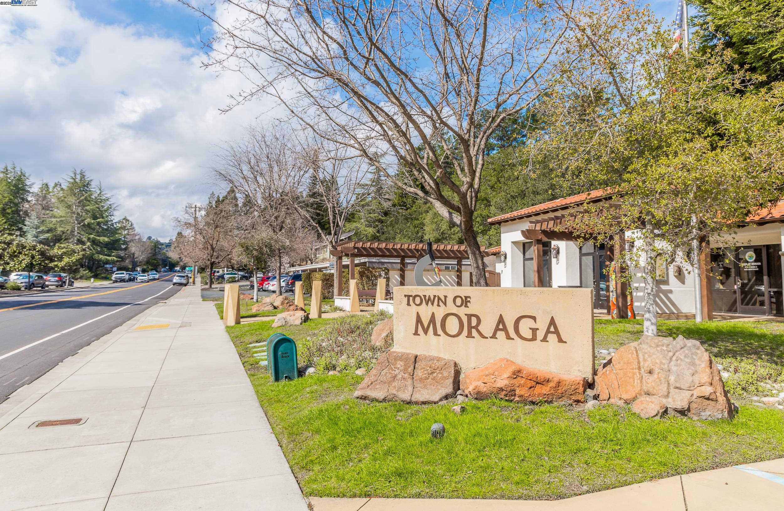 Detail Gallery Image 21 of 25 For 1965 Ascot Dr #6,  Moraga,  CA 94556 - 3 Beds | 2 Baths