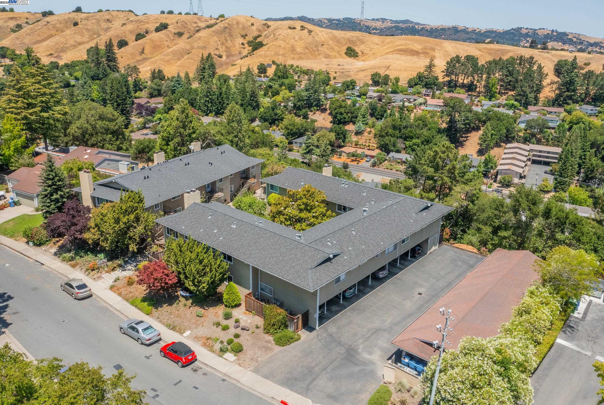 Detail Gallery Image 23 of 25 For 1965 Ascot Dr #6,  Moraga,  CA 94556 - 3 Beds | 2 Baths