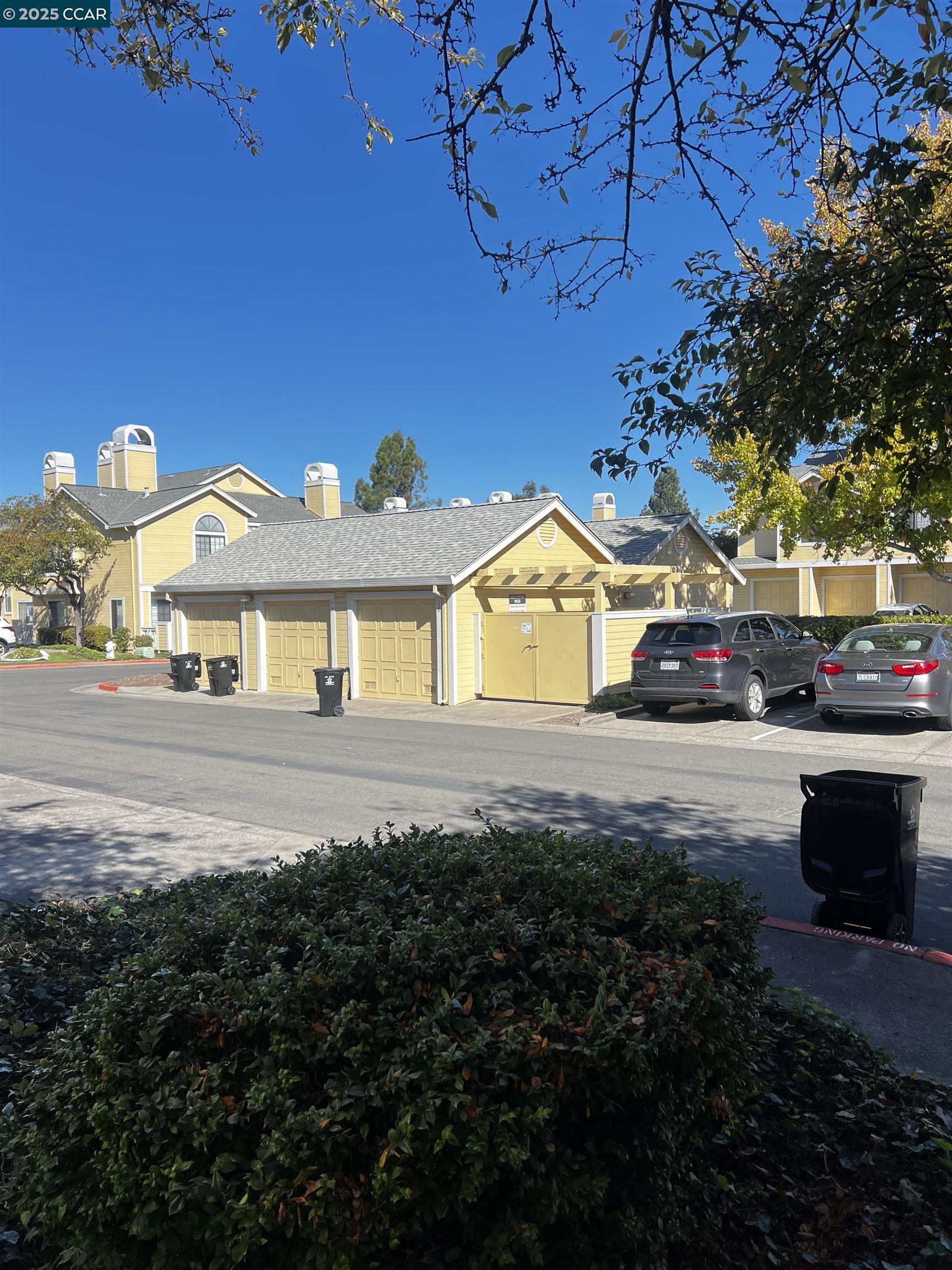 Photo #4: 41117322 Listing: Photo #4