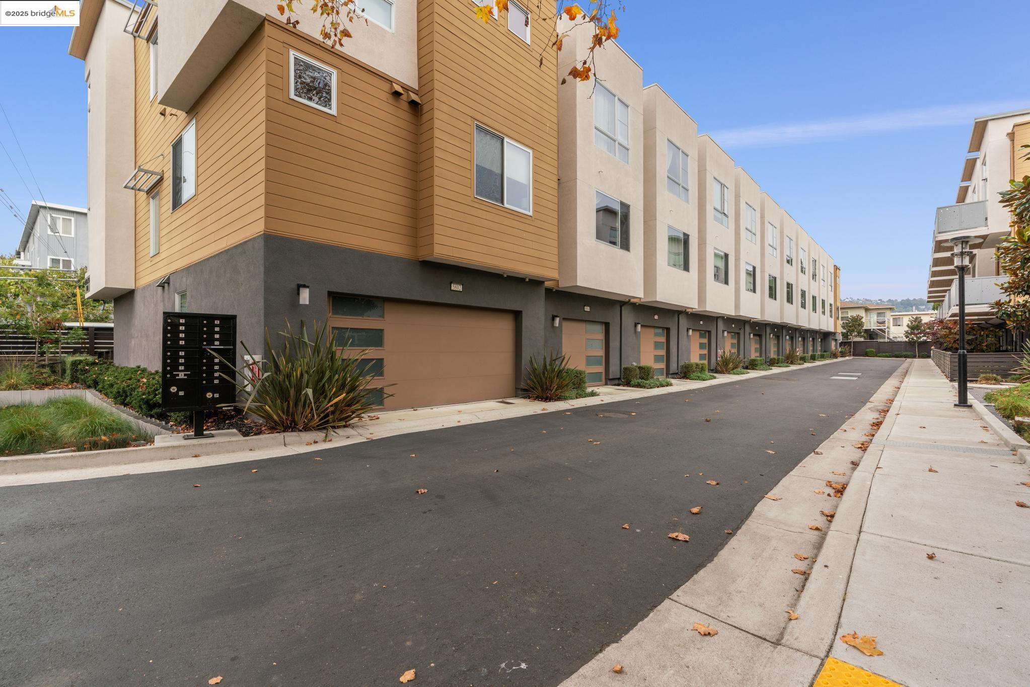 Detail Gallery Image 40 of 43 For 5814 El Dorado Ave, El Cerrito,  CA 94530 - 3 Beds | 3 Baths