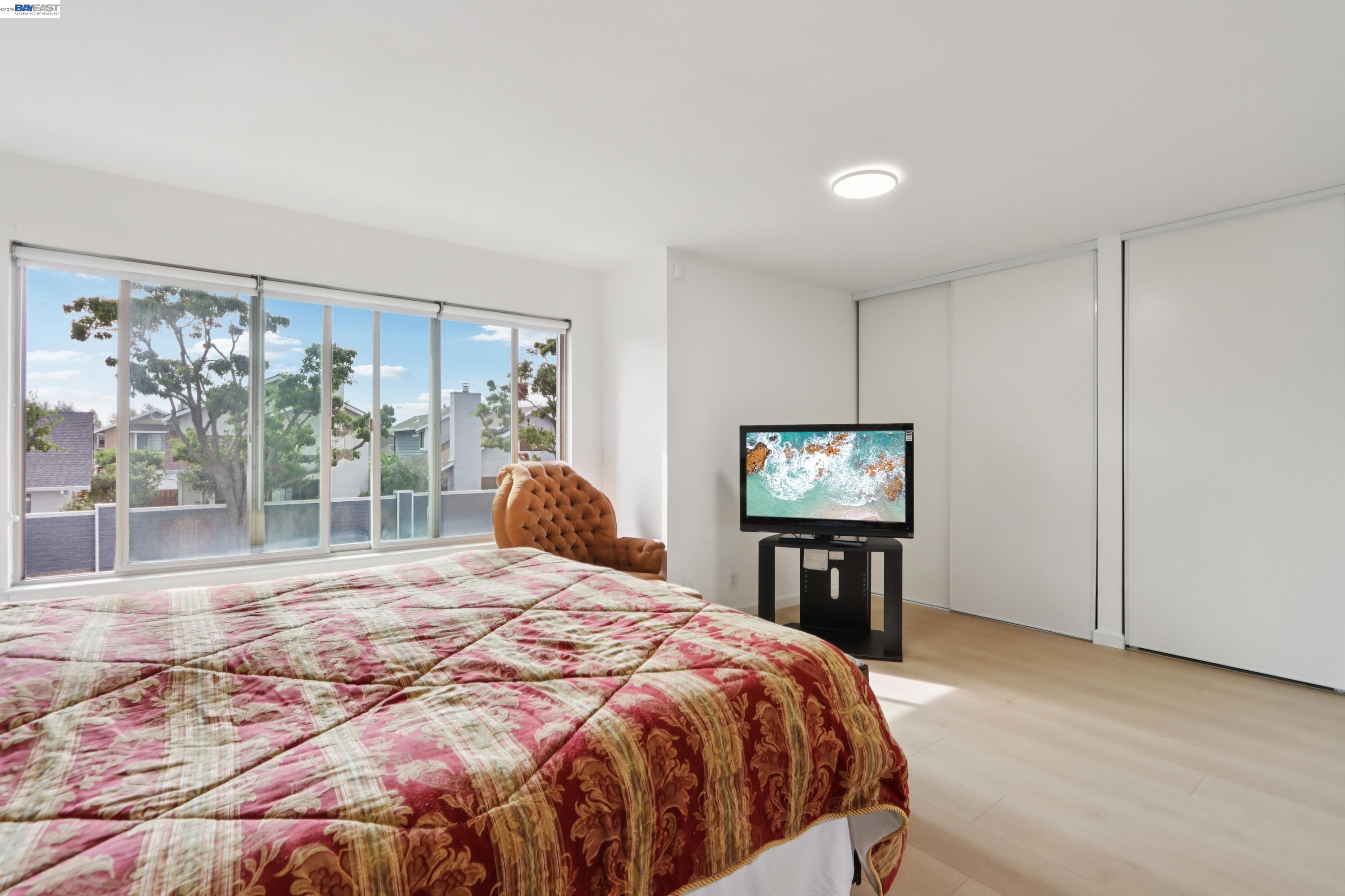 Detail Gallery Image 12 of 16 For 3523 Oleander Ave, Alameda,  CA 94502 - 2 Beds | 1/1 Baths