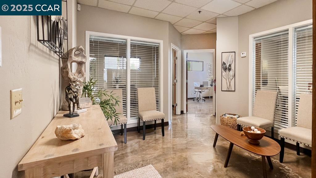 Front Image Thumbnail for CC41117384