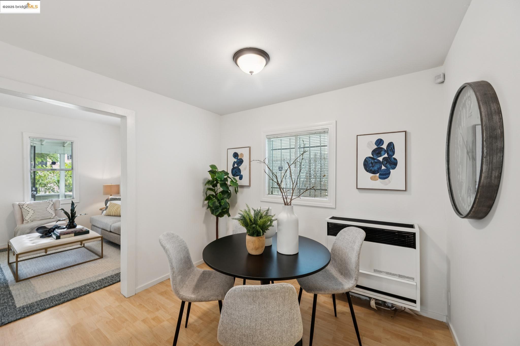 Detail Gallery Image 11 of 46 For 1420 E 33rd St, Oakland,  CA 94602 - 3 Beds | 1 Baths