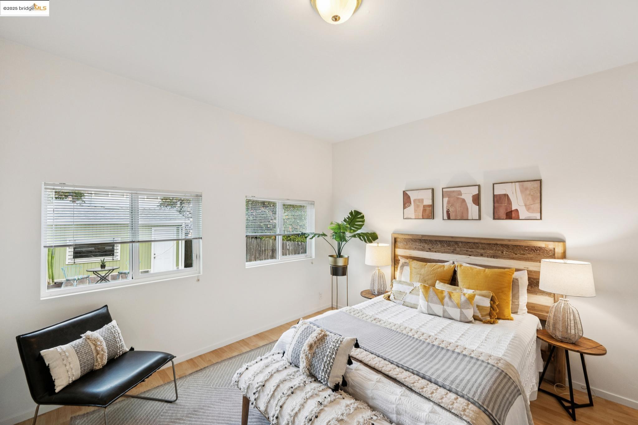 Detail Gallery Image 22 of 46 For 1420 E 33rd St, Oakland,  CA 94602 - 3 Beds | 1 Baths