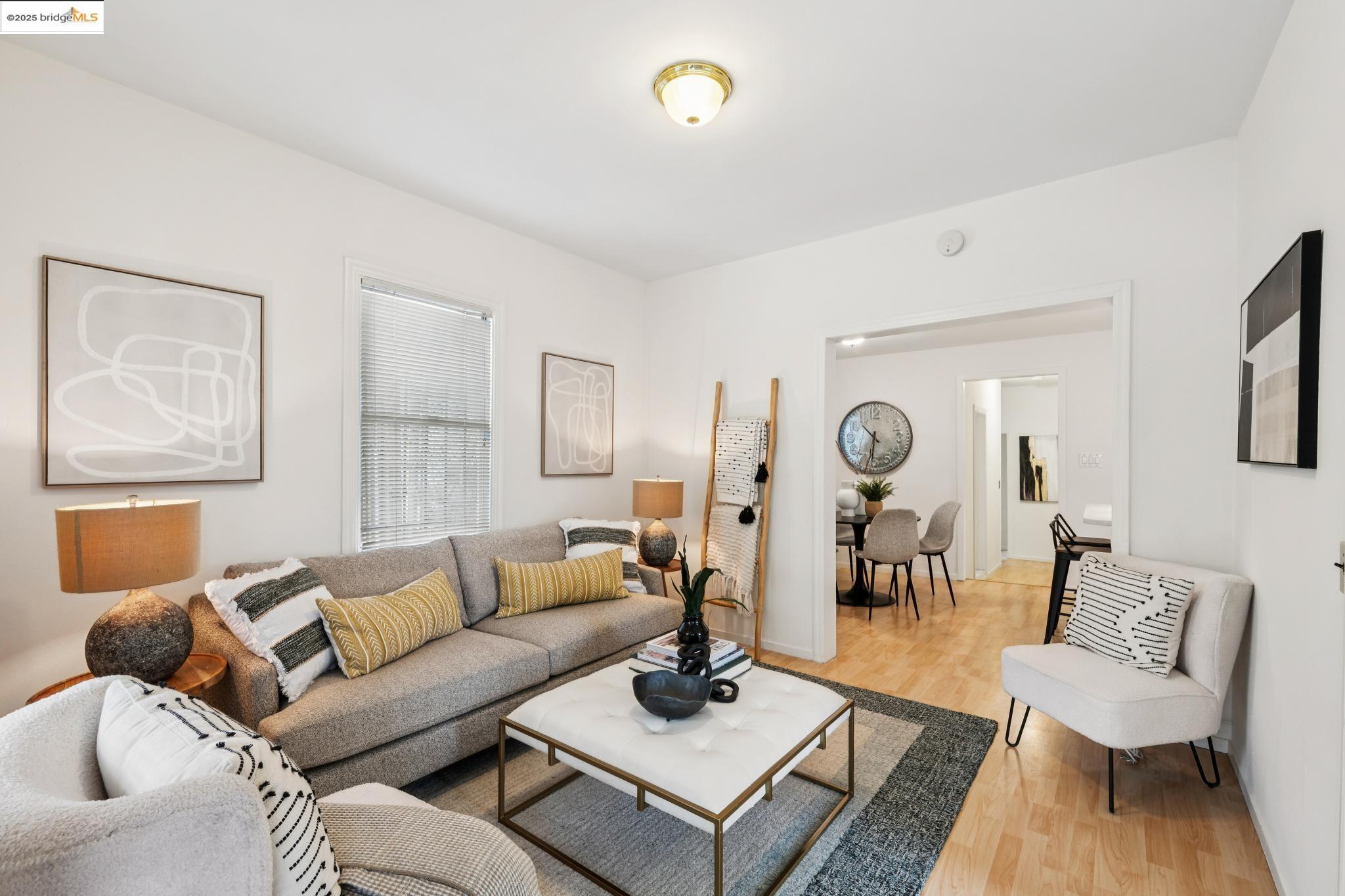 Detail Gallery Image 4 of 46 For 1420 E 33rd St, Oakland,  CA 94602 - 3 Beds | 1 Baths