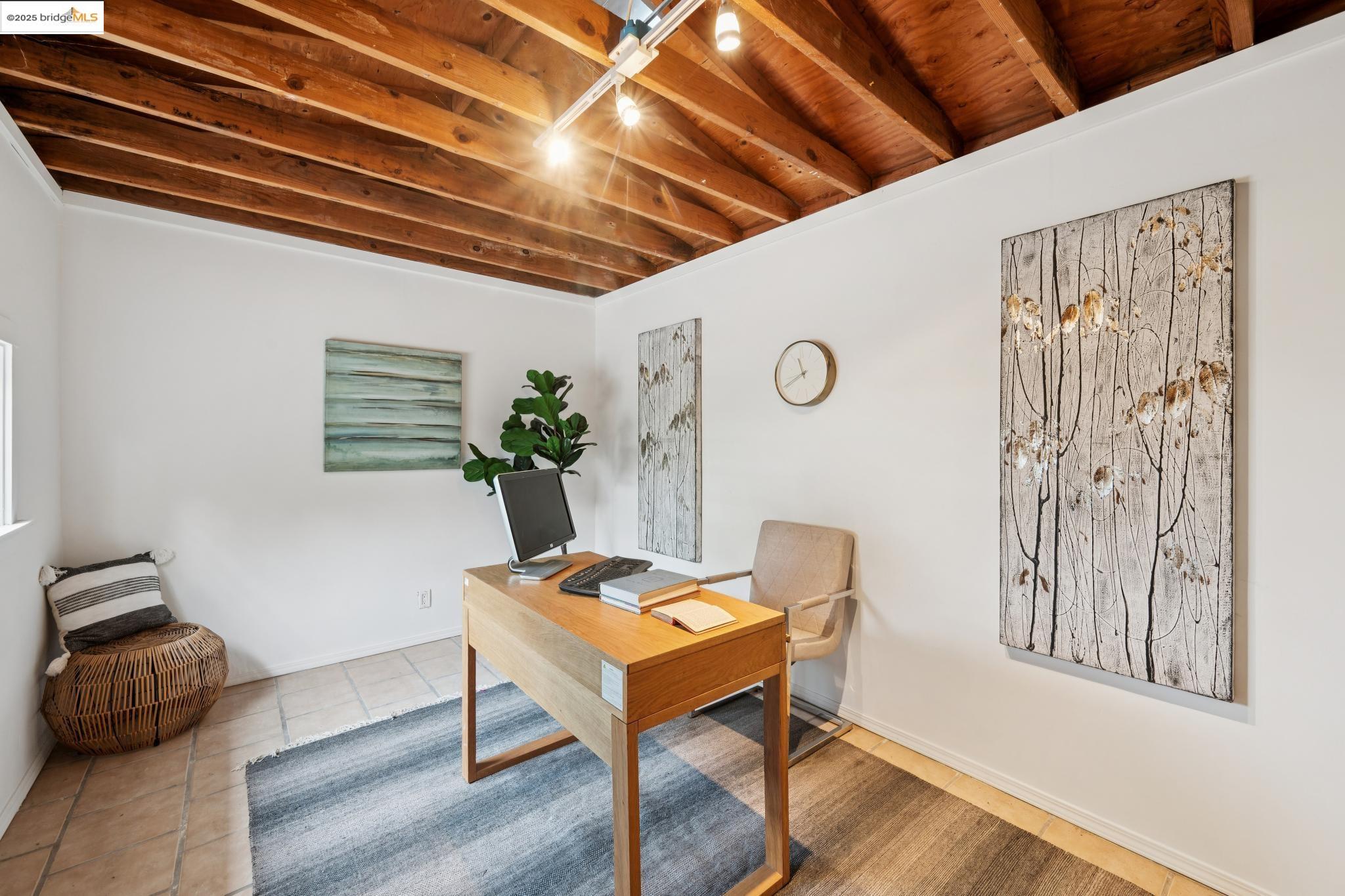 Detail Gallery Image 40 of 46 For 1420 E 33rd St, Oakland,  CA 94602 - 3 Beds | 1 Baths