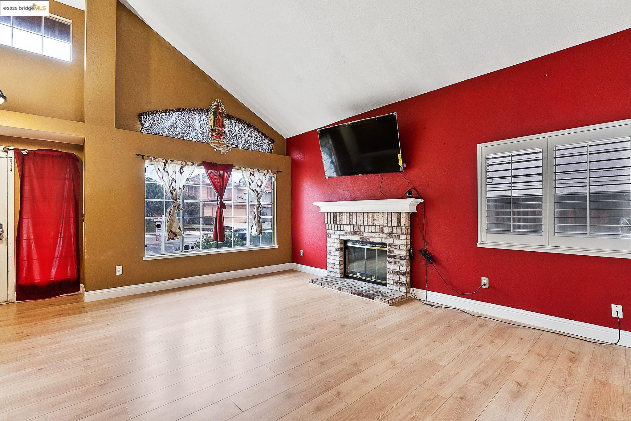 Detail Gallery Image 6 of 35 For 1974 Paradise Valley Ct, Tracy,  CA 95376 - 3 Beds | 2/1 Baths