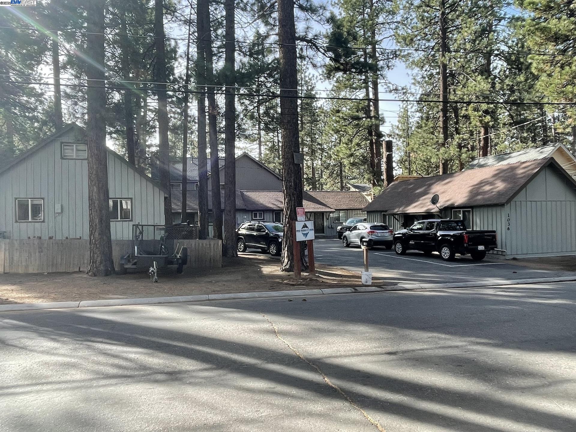 1036 Moss Rd, South Lake Tahoe, CA, 96150