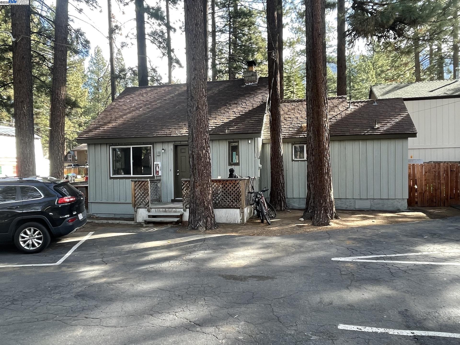 1036 Moss Rd, South Lake Tahoe, CA, 96150