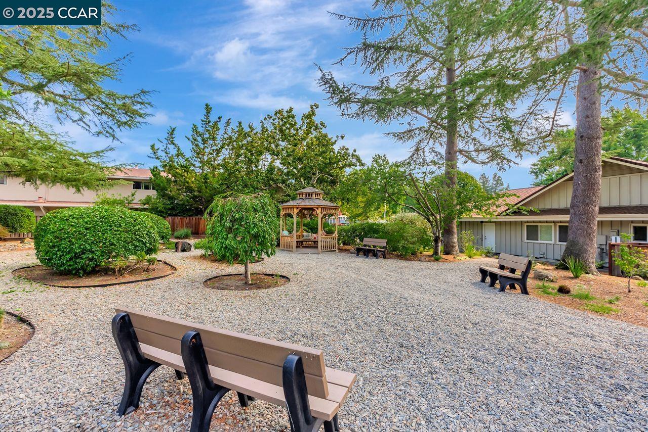 Photo #26: 41117611 Listing: Photo #26