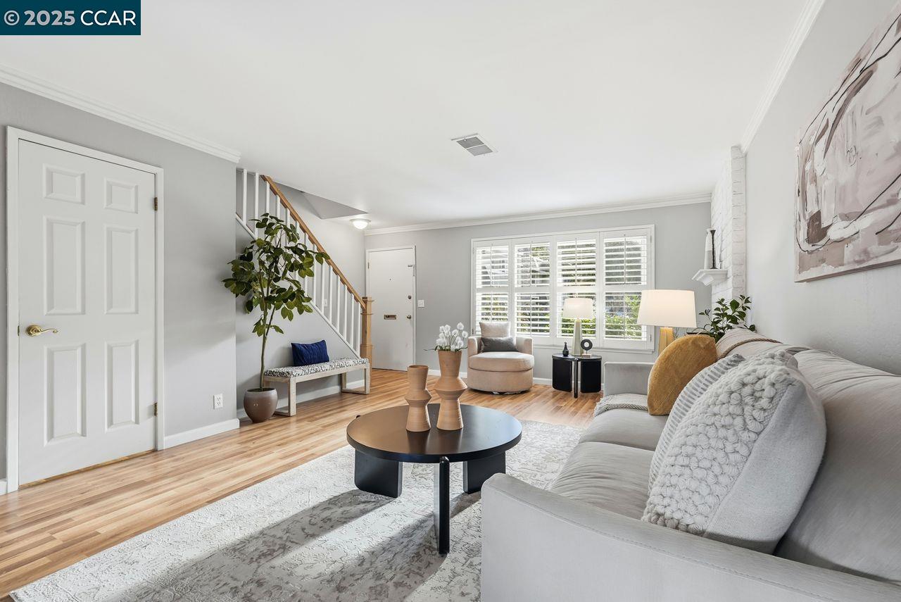 Photo #5: 41117611 Listing: Photo #5