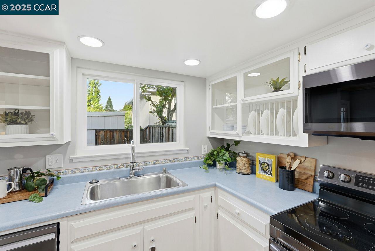 Photo #8: 41117611 Listing: Photo #8