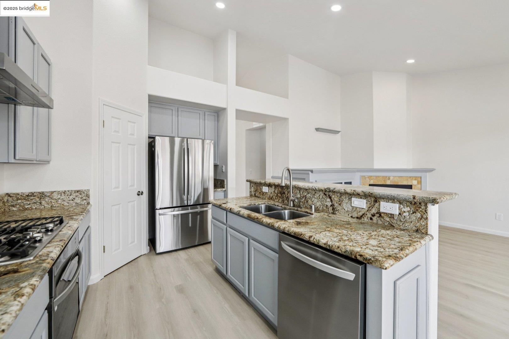 711 Thompsons DR, Brentwood, CA, 94513