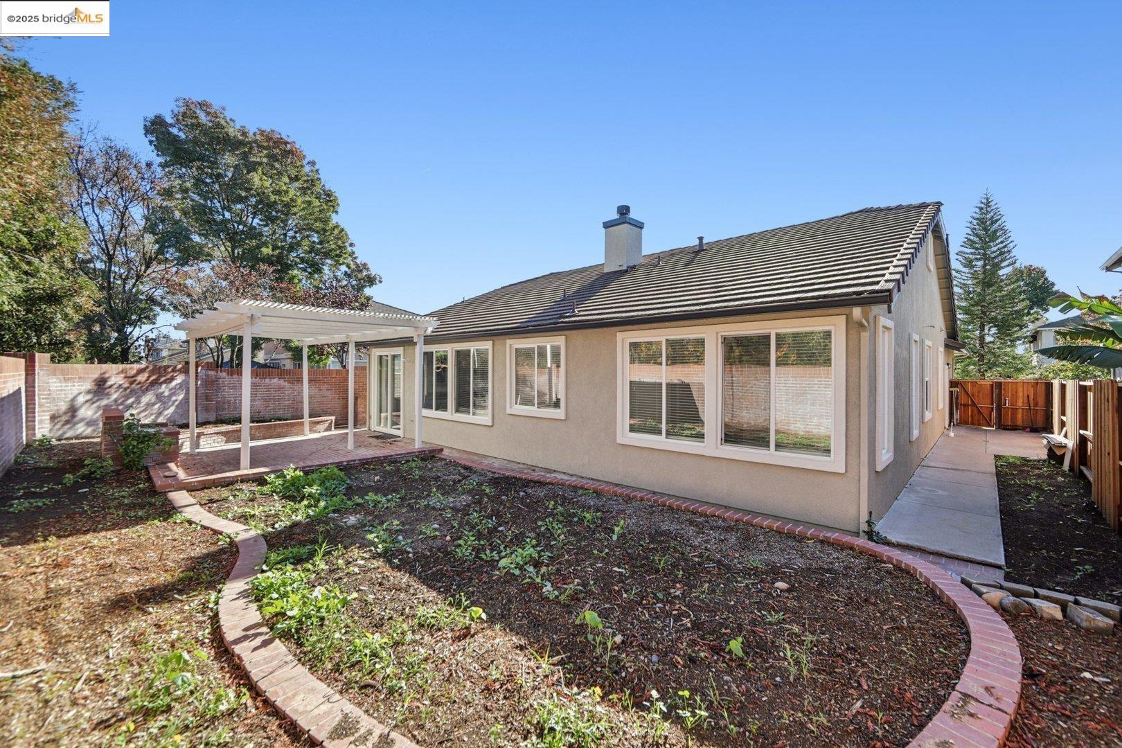 711 Thompsons DR, Brentwood, CA, 94513