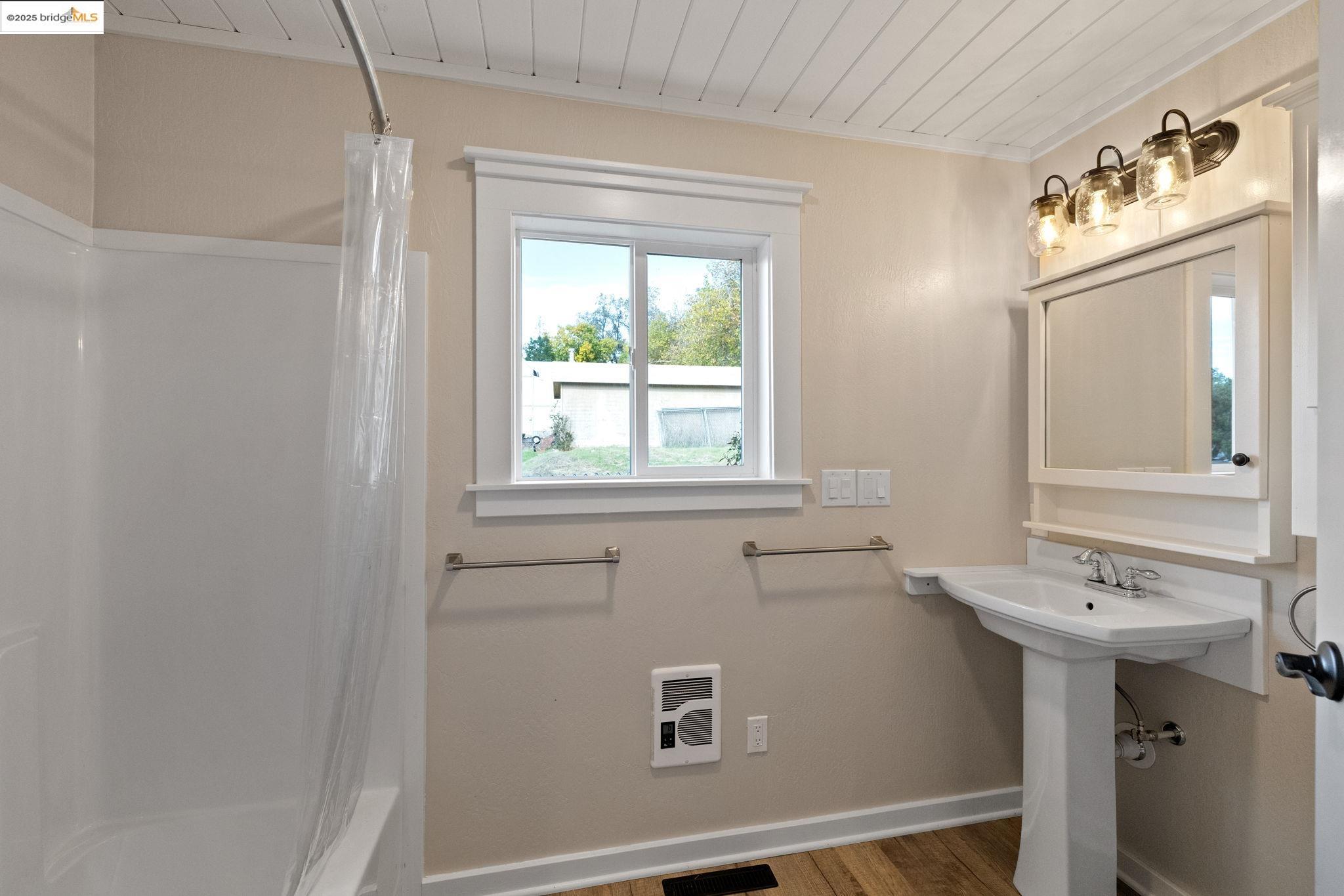 Detail Gallery Image 17 of 32 For 18527 Crocker, Tuolumne,  CA 95379 - 4 Beds | 2 Baths