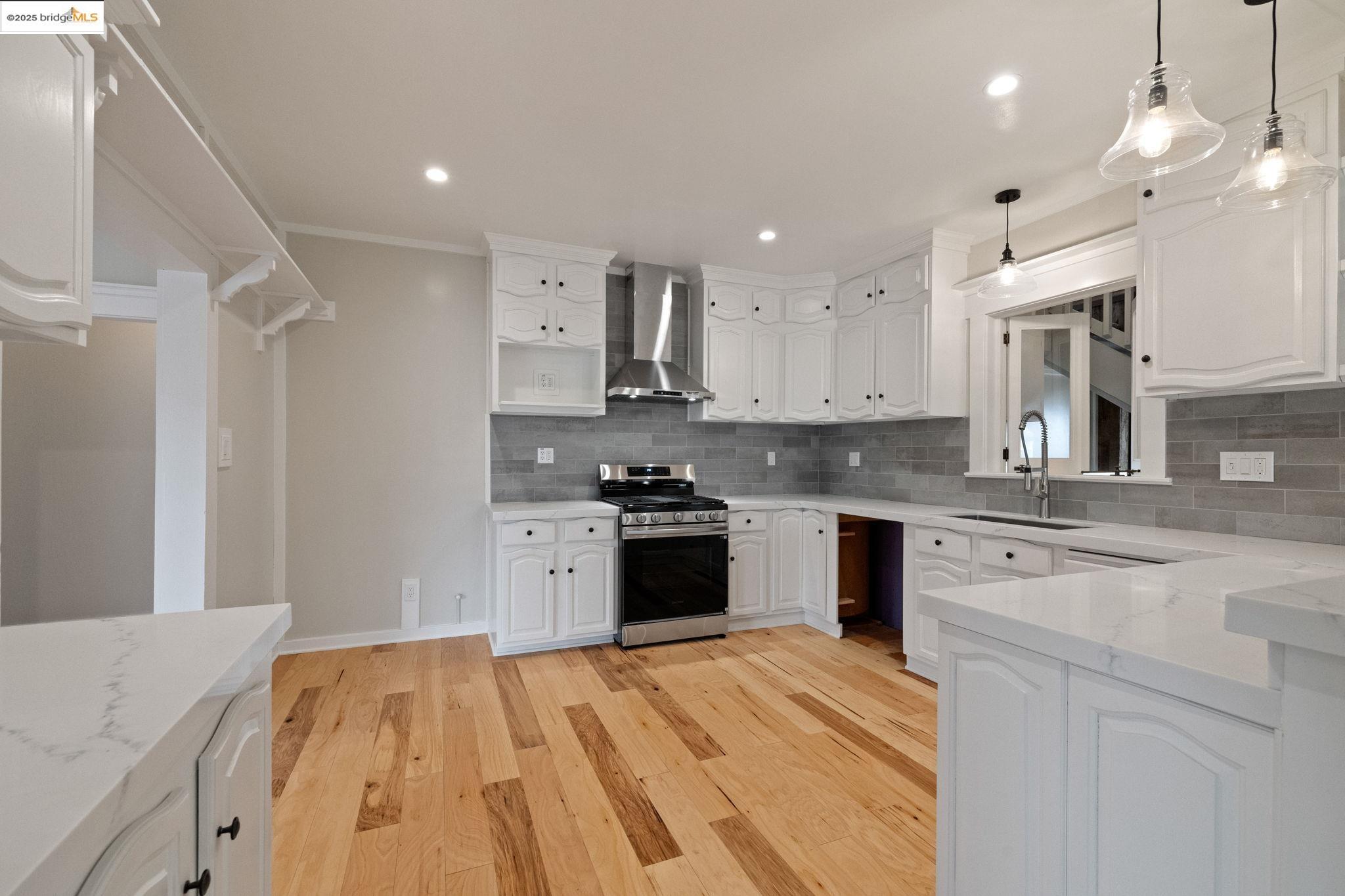 Detail Gallery Image 10 of 32 For 18527 Crocker, Tuolumne,  CA 95379 - 4 Beds | 2 Baths