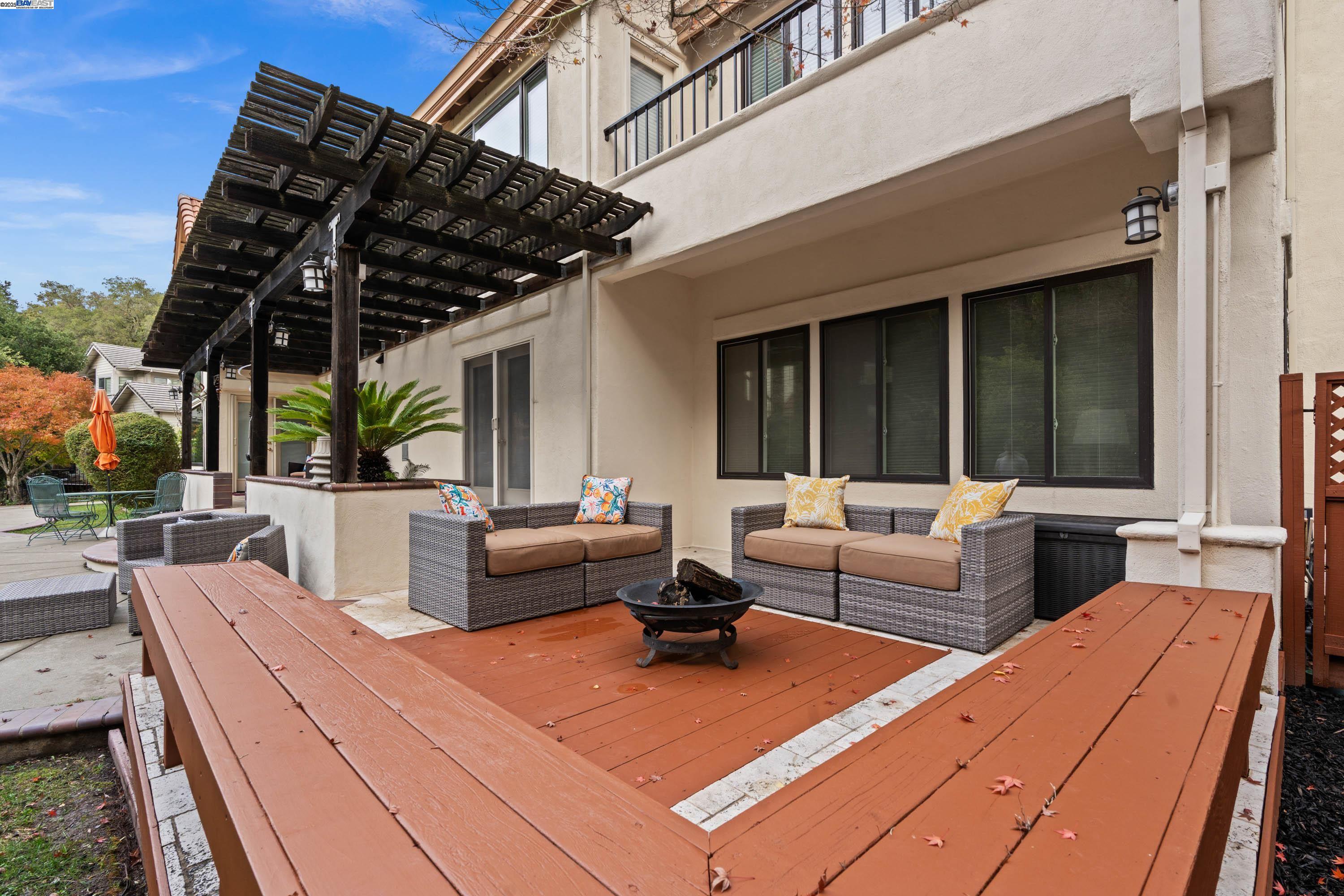 Detail Gallery Image 37 of 41 For 3146 Blackhawk Meadow Dr, Danville,  CA 94506 - 5 Beds | 4 Baths