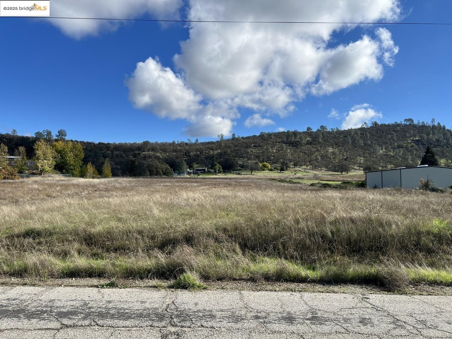 L 748 El Prado RD, La Grange CA 95329
