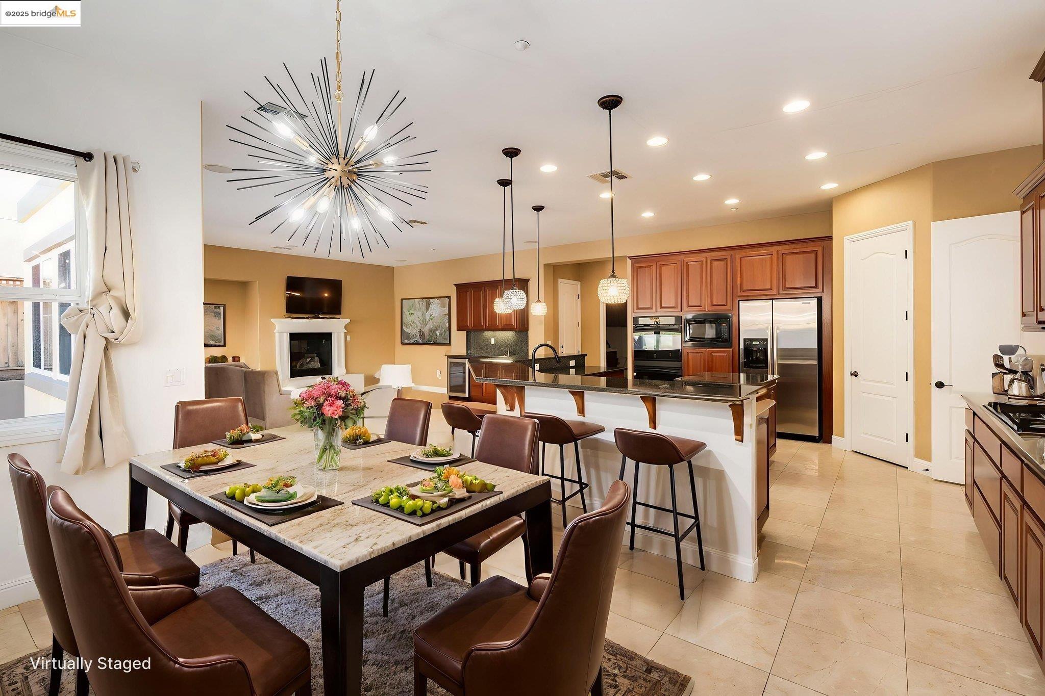 Detail Gallery Image 7 of 46 For 30 Arundel Dr, Hayward,  CA 94542 - 4 Beds | 4 Baths