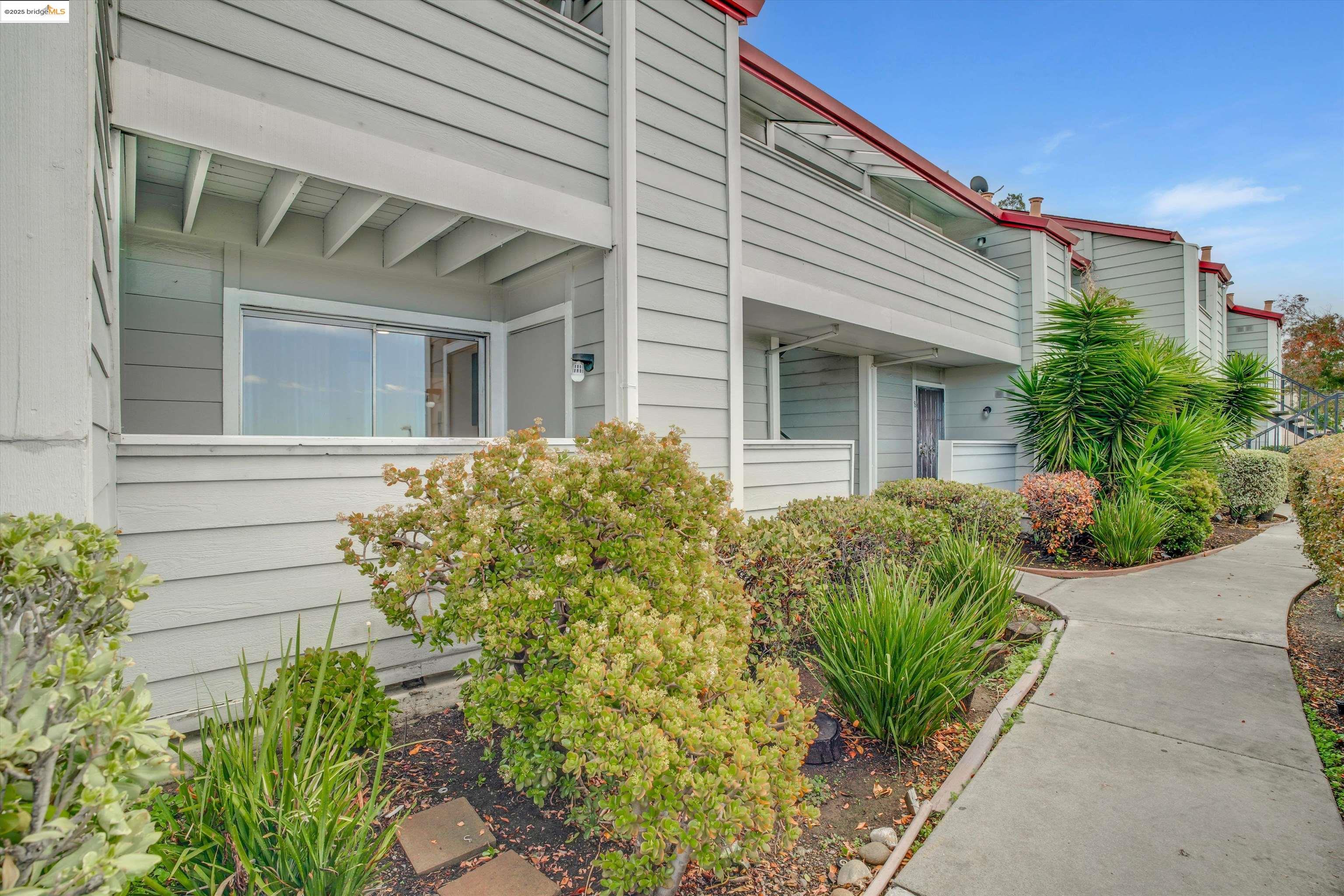 Photo #8: 41117836 Listing: Photo #8