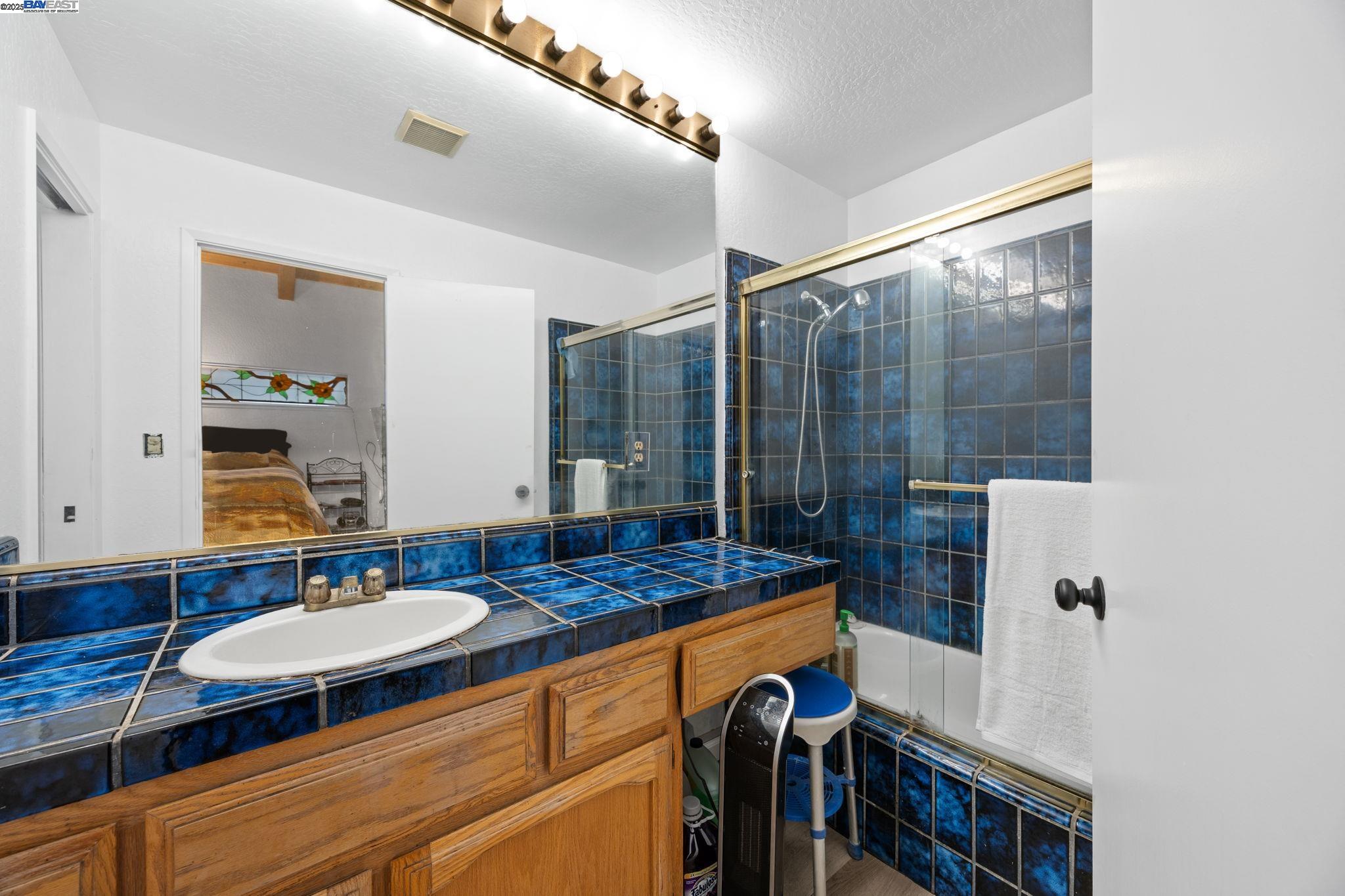 3660 Oak Knoll Blvd, Oakland CA 94605 — photo 14