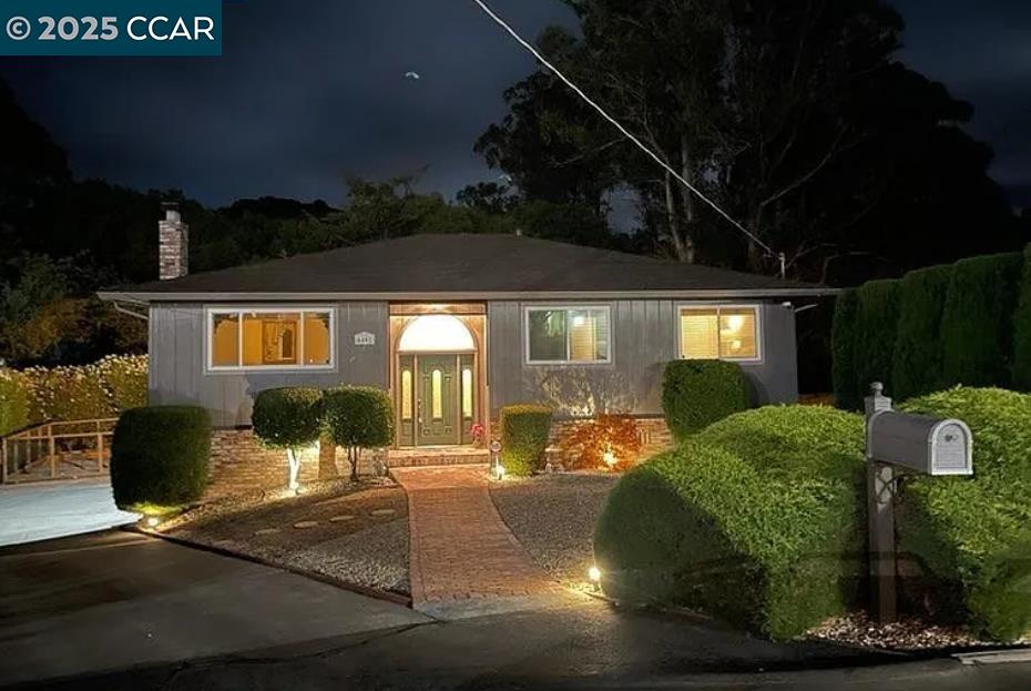 Front Image Thumbnail for CC41117914