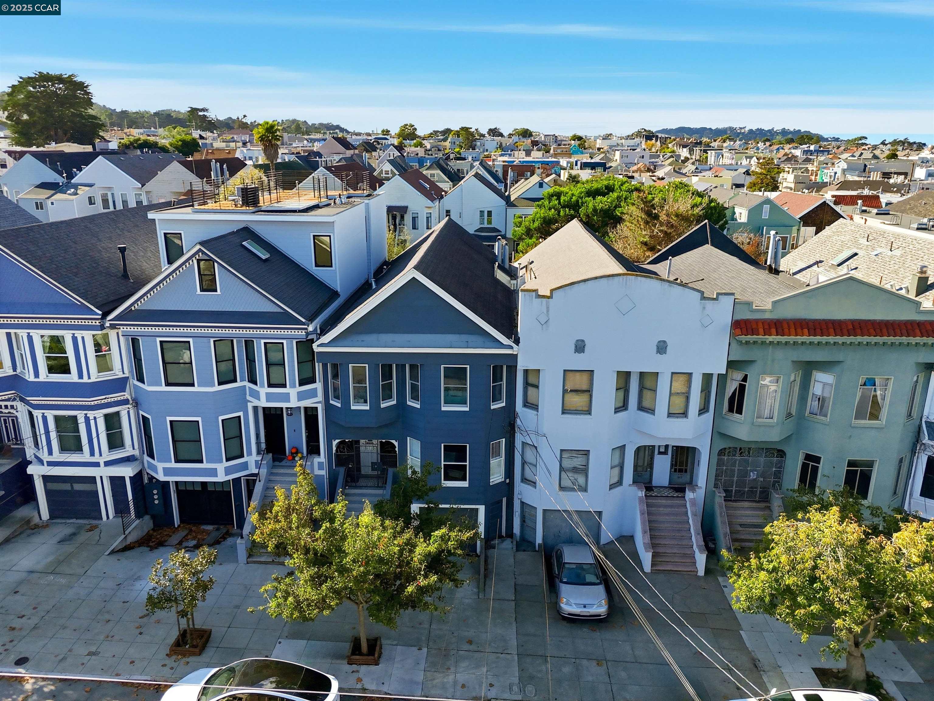 Front Image Thumbnail for CC41118030