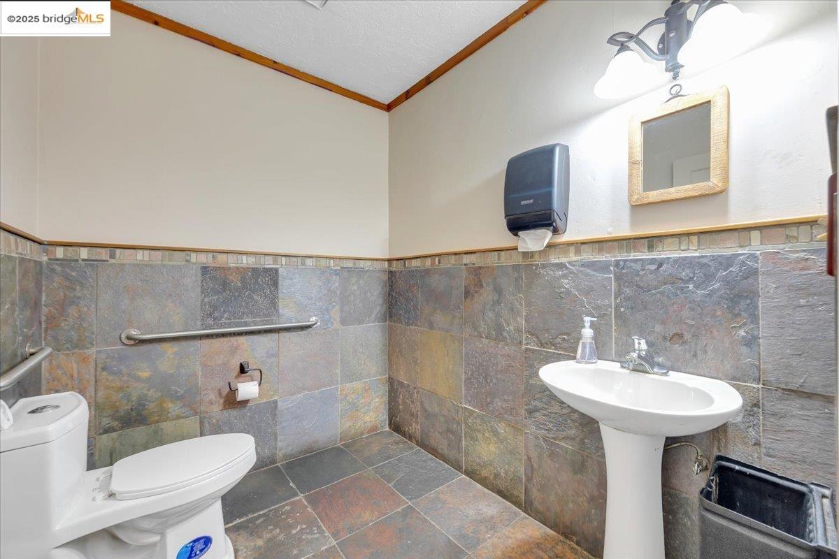 1051 Hwy 4, Arnold CA 95223 — photo 35