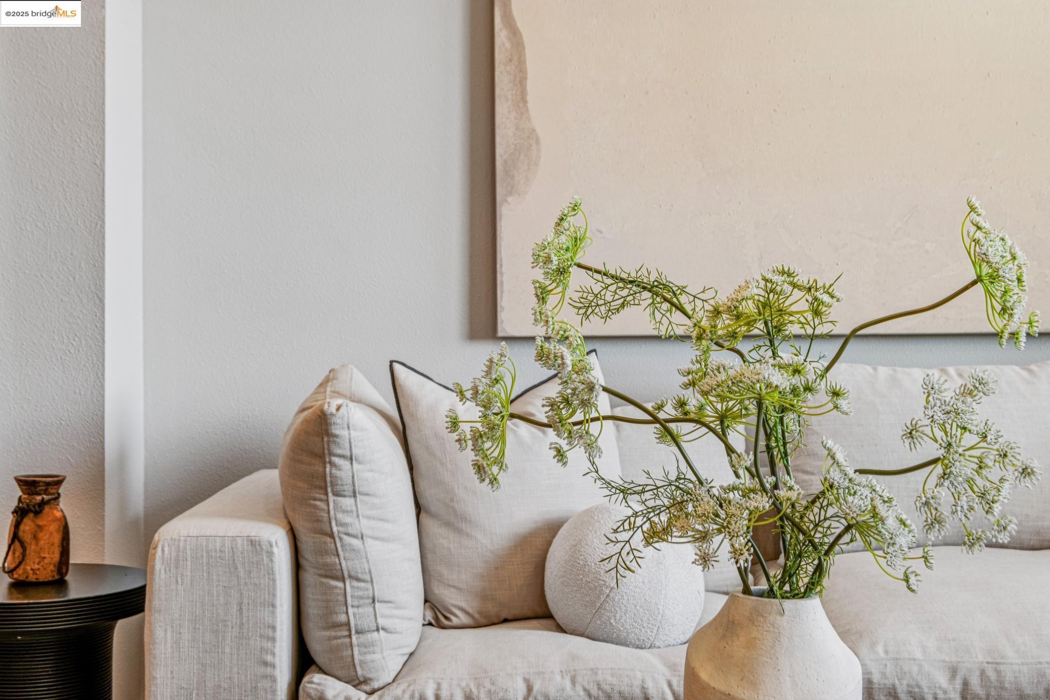 Front Image Thumbnail for EB41118054