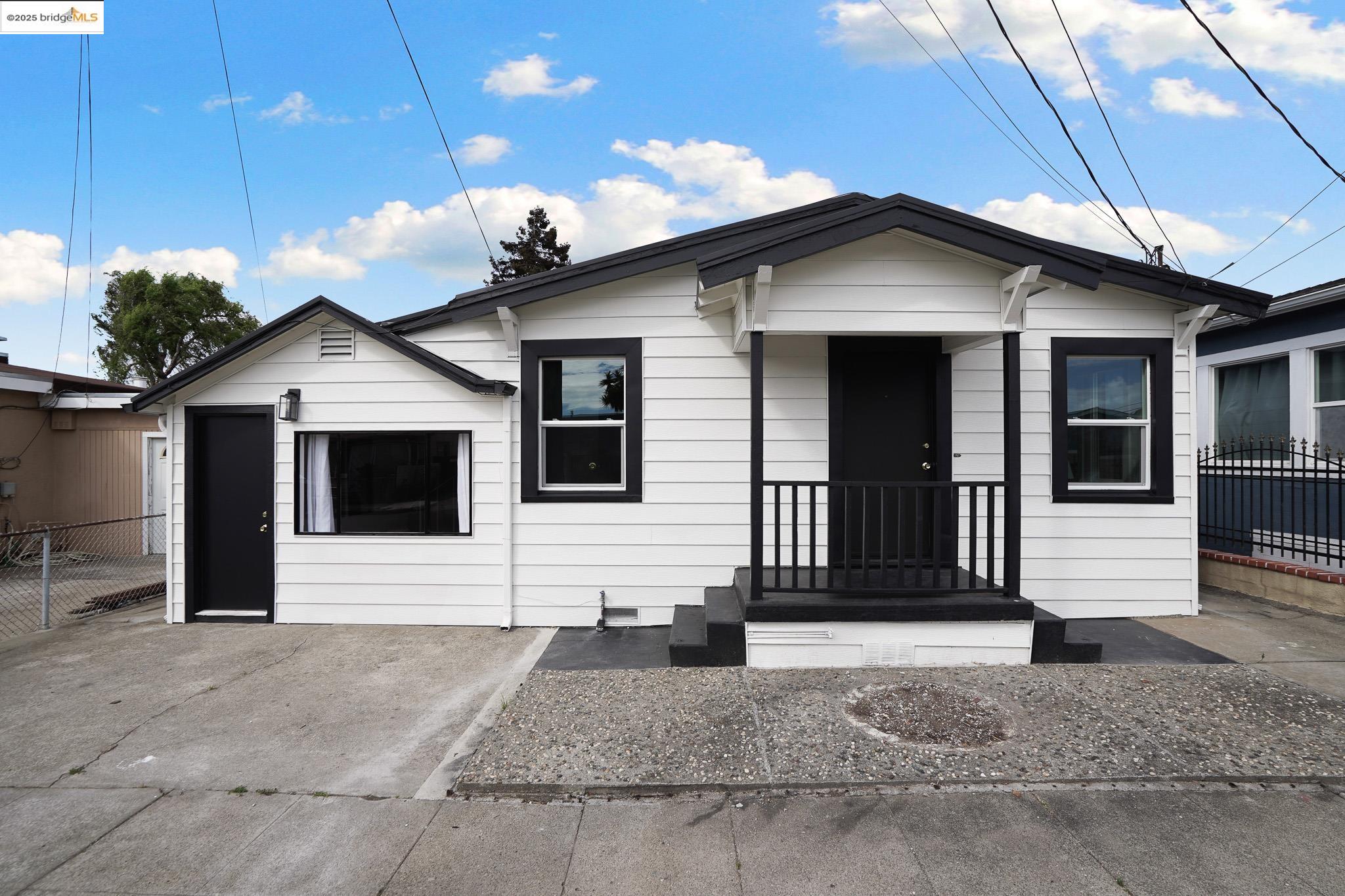 Front Image Thumbnail for EB41118083