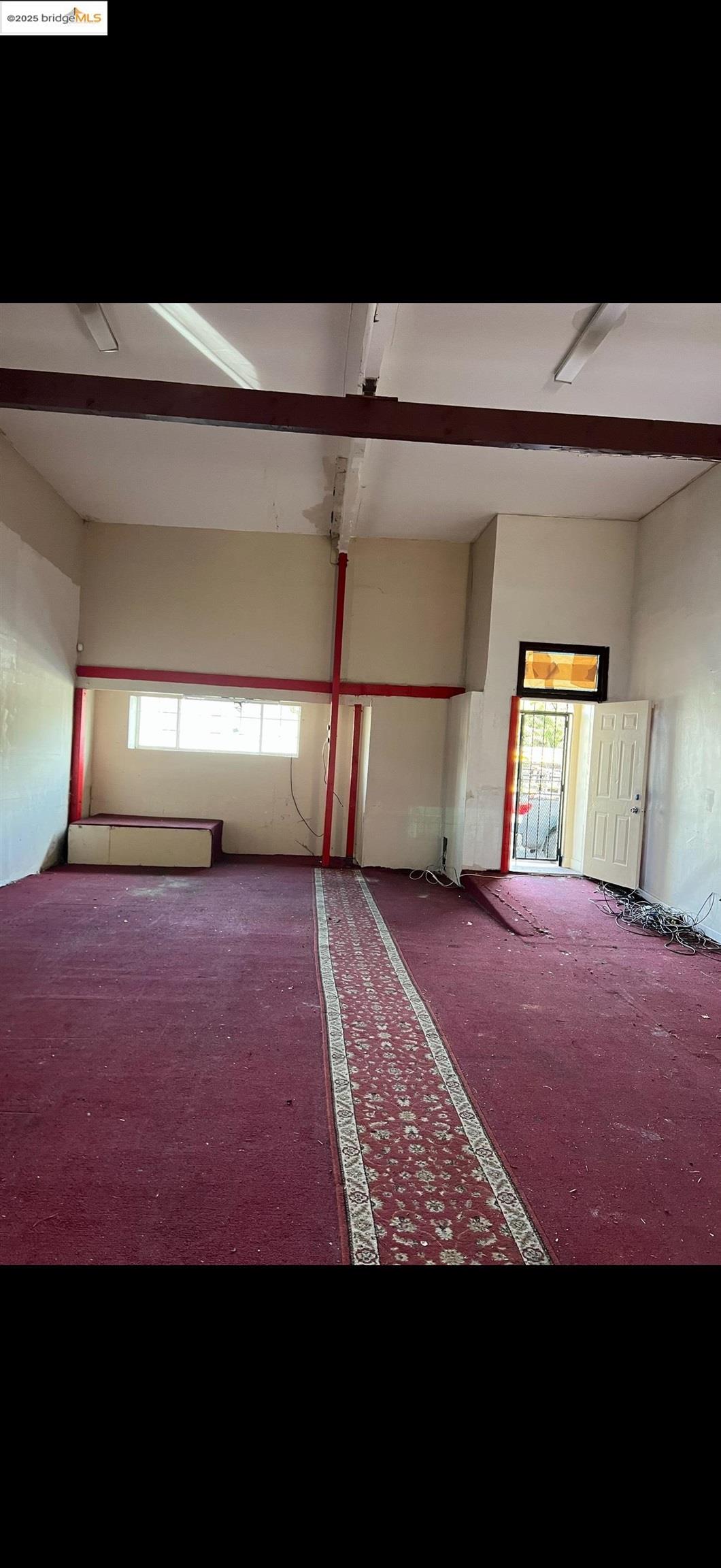5609 Foothill Blvd, Oakland, CA, 94605