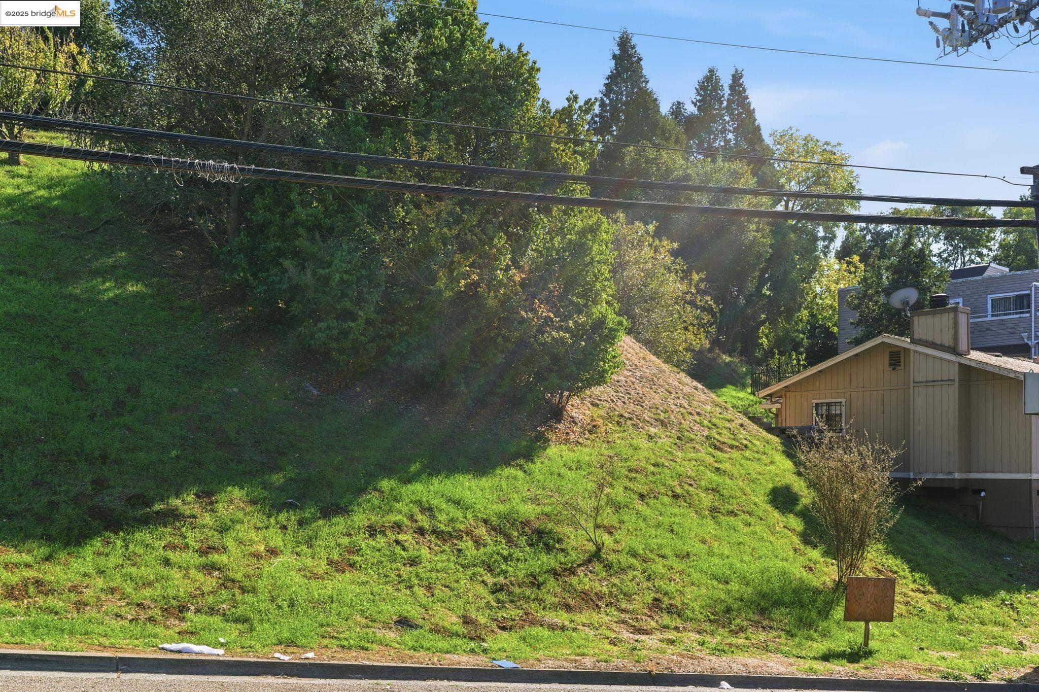 9680 Mountain Blvd, Oakland CA 94605 — photo 3