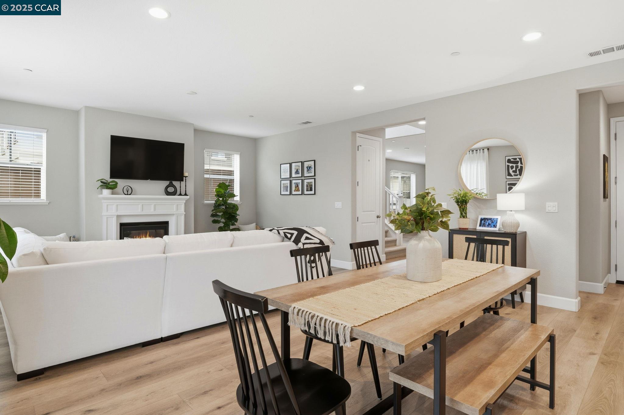 Detail Gallery Image 13 of 34 For 5227 Waterleaf Ln, Fairfield,  CA 94534 - 4 Beds | 2/1 Baths